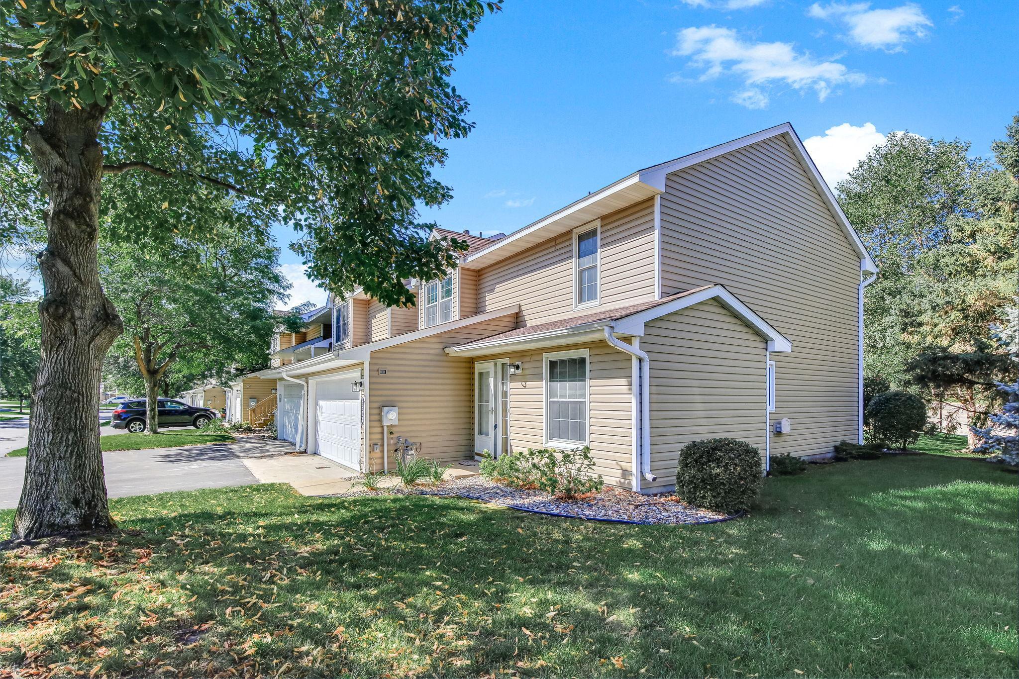View of Residential at 6604 Upper 23rd Street, Oakdale MN 55128, Oakdale (2 of 38) - Mike Wilen | Minnesota Team Real Estate