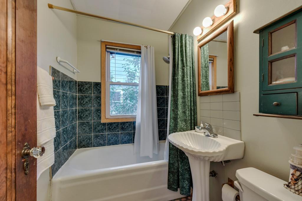View of Residential at 5226 40th Avenue, Minneapolis MN 55417, Minneapolis (11 of 36) - Mike Wilen | Minnesota Team Real Estate