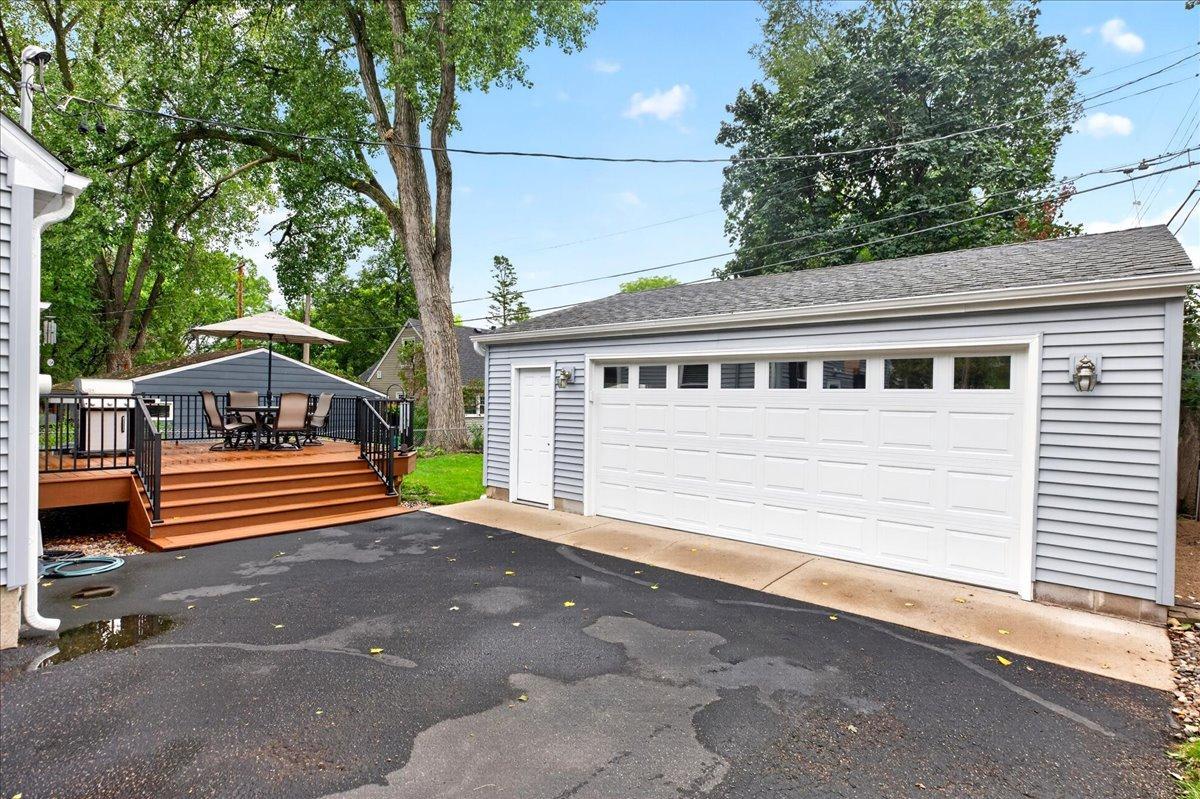 View of Residential at 8805 Club Road, Saint Louis Park MN 55426, Saint Louis Park (5 of 24) - Mike Wilen | Minnesota Team Real Estate