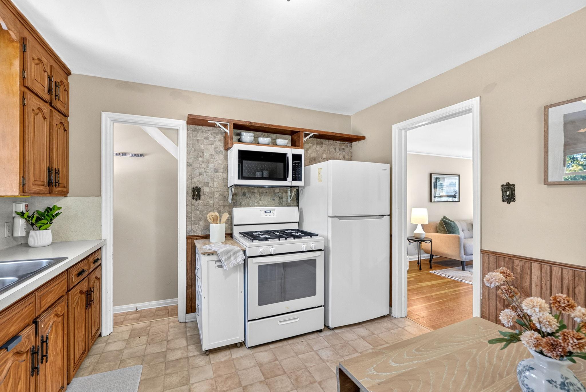 View of Residential at 4601 13th Avenue, Minneapolis MN 55407, Minneapolis (8 of 34) - Mike Wilen | Minnesota Team Real Estate