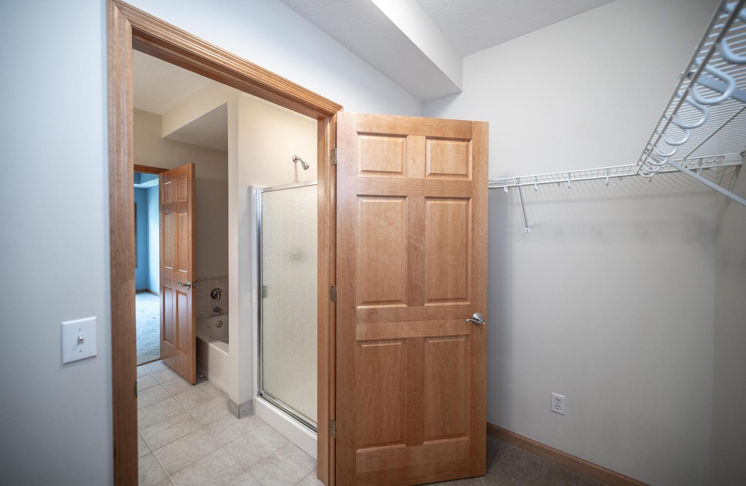 View of Residential at 500 Greenhaven Drive #205, Burnsville MN 55306, Burnsville (27 of 39) - Mike Wilen | Minnesota Team Real Estate