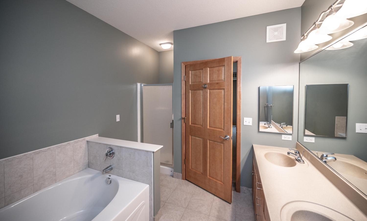 View of Residential at 500 Greenhaven Drive #205, Burnsville MN 55306, Burnsville (23 of 39) - Mike Wilen | Minnesota Team Real Estate