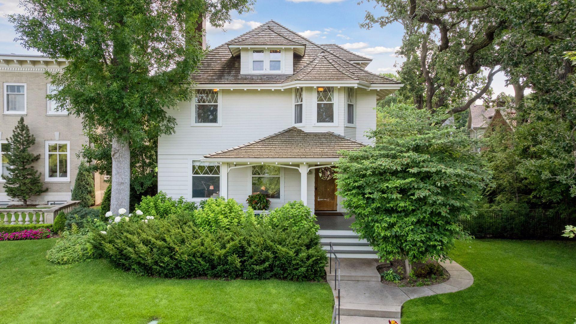View of Residential at 2225 Lake Of The Isles Parkway, Minneapolis MN 55405, Minneapolis (51 of 91) - Mike Wilen | Minnesota Team Real Estate