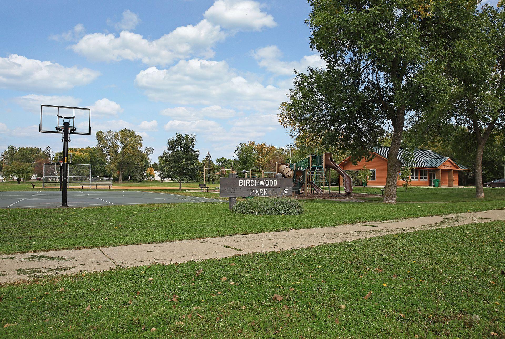 View of Residential at 2848 Edgewood Avenue, Saint Louis Park MN 55426, Saint Louis Park (39 of 42) - Mike Wilen | Minnesota Team Real Estate