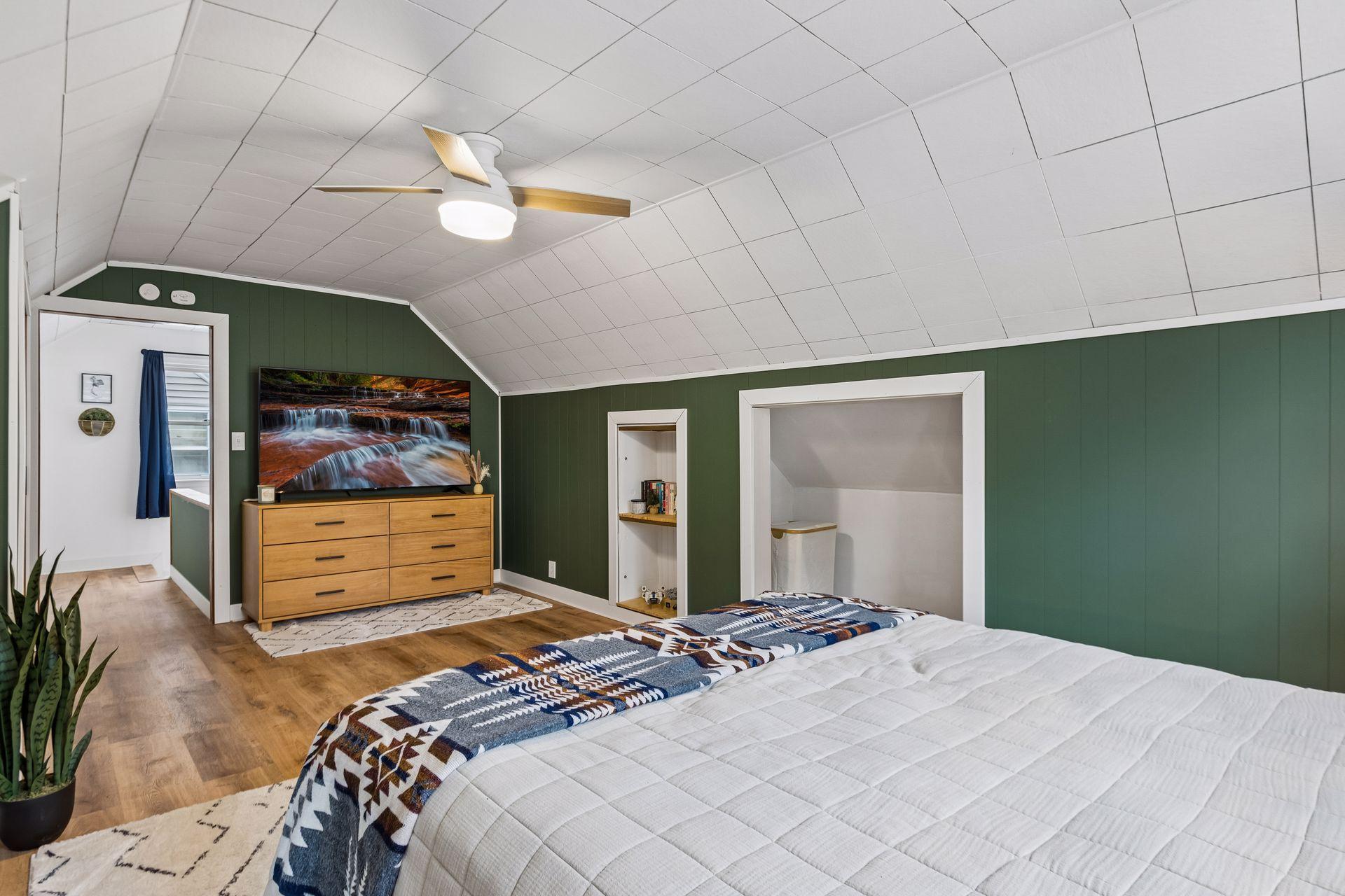 View of Residential at 2848 Edgewood Avenue, Saint Louis Park MN 55426, Saint Louis Park (30 of 42) - Mike Wilen | Minnesota Team Real Estate