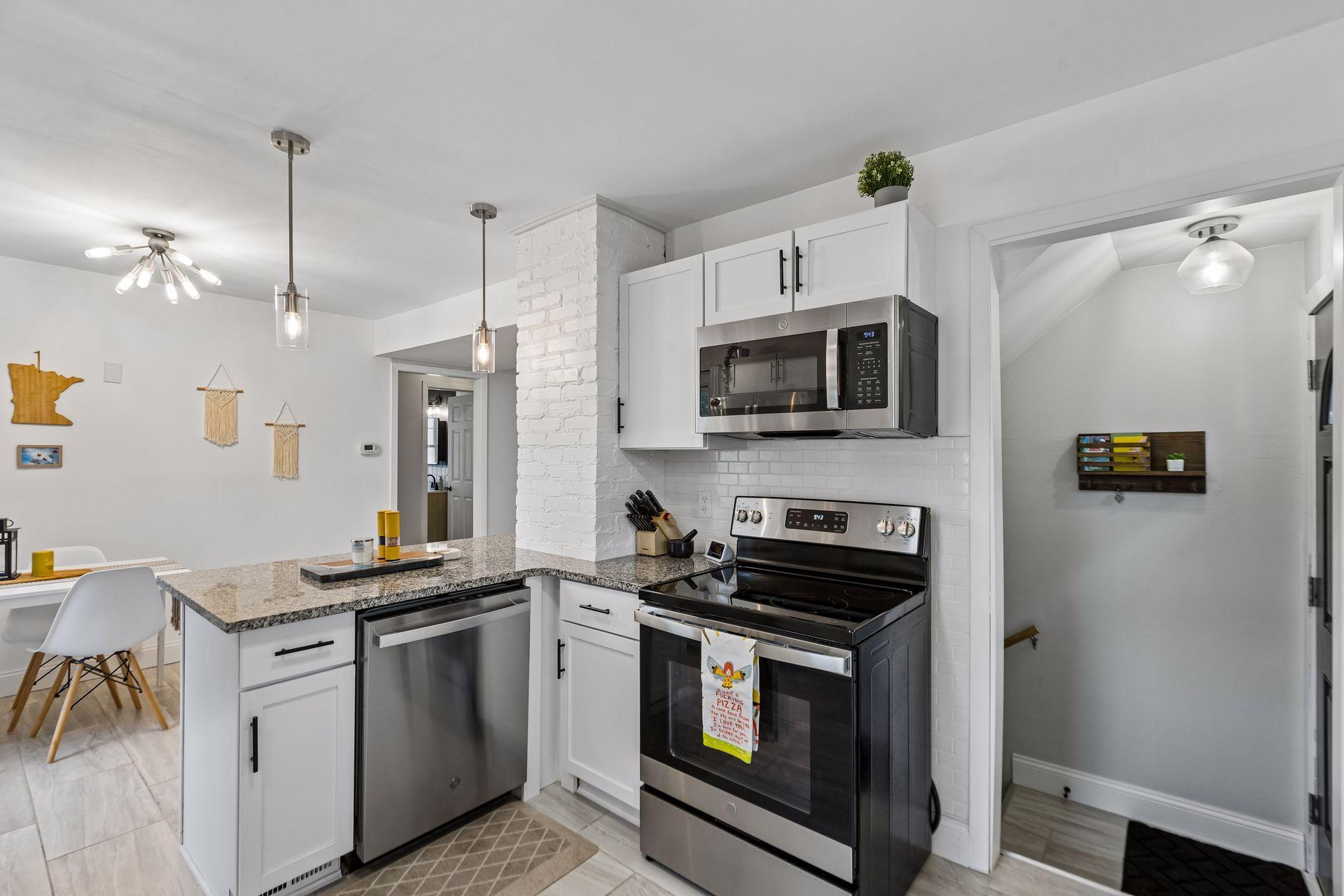 View of Residential at 2848 Edgewood Avenue, Saint Louis Park MN 55426, Saint Louis Park (26 of 42) - Mike Wilen | Minnesota Team Real Estate