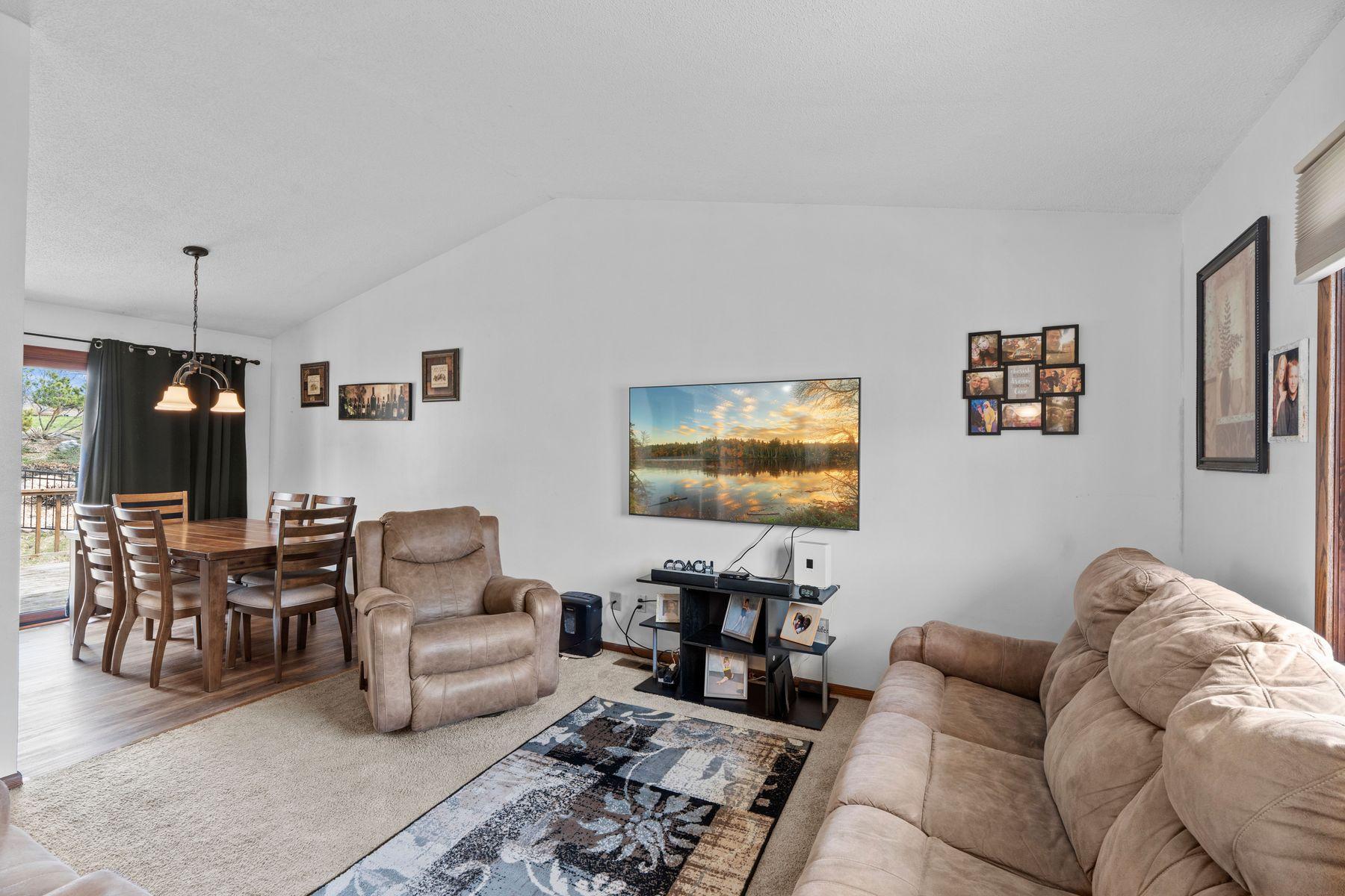 View of Residential at 4100 Jordan Avenue, New Hope MN 55427, New Hope (6 of 25) - Mike Wilen | Minnesota Team Real Estate