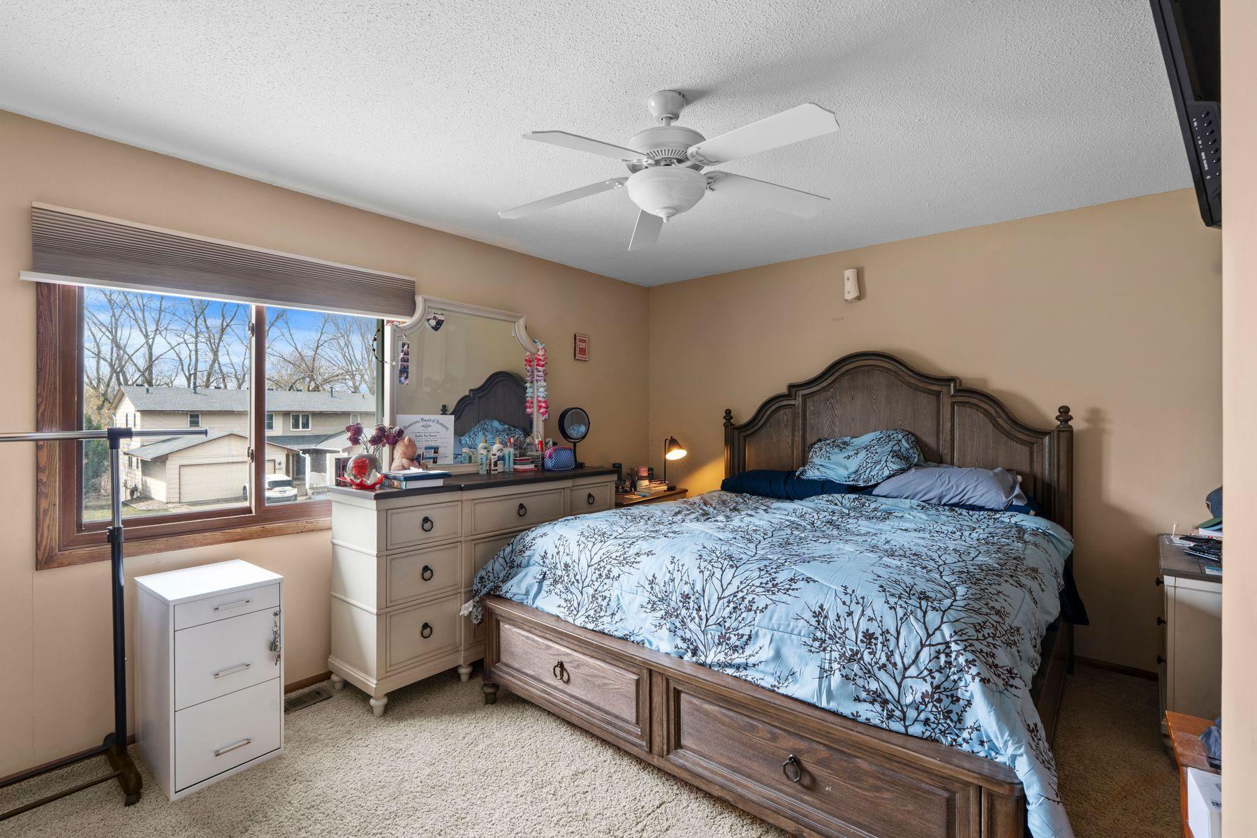 View of Residential at 4100 Jordan Avenue, New Hope MN 55427, New Hope (13 of 25) - Mike Wilen | Minnesota Team Real Estate