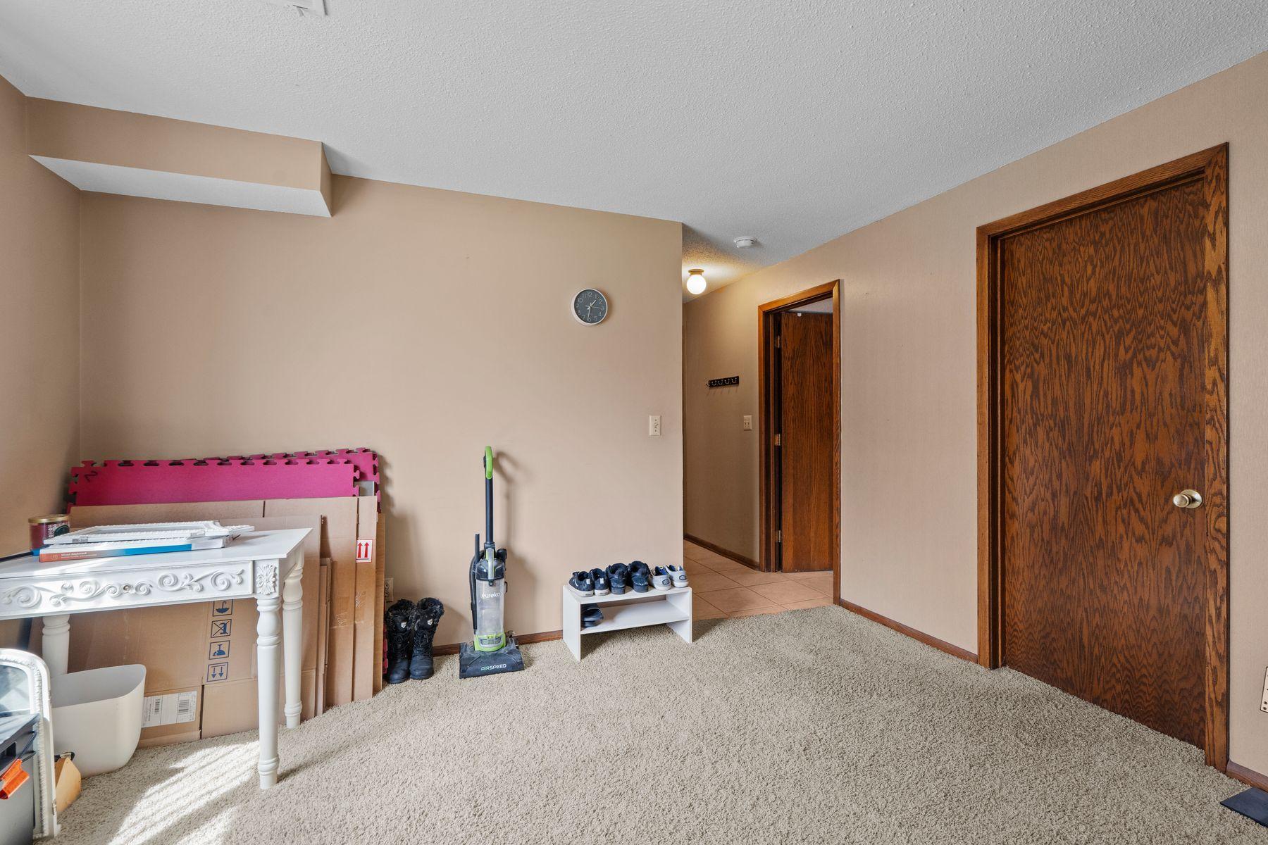 View of Residential at 4100 Jordan Avenue, New Hope MN 55427, New Hope (17 of 25) - Mike Wilen | Minnesota Team Real Estate