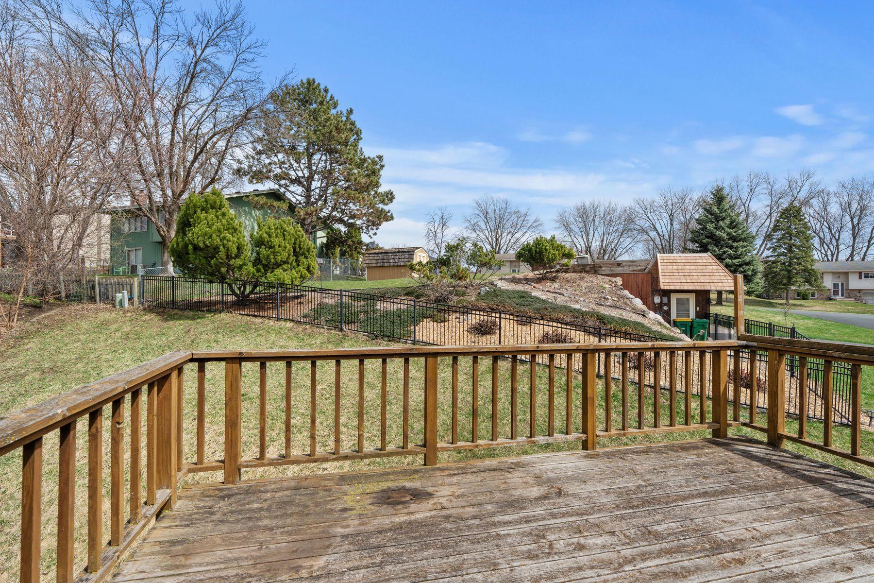 View of Residential at 4100 Jordan Avenue, New Hope MN 55427, New Hope (21 of 25) - Mike Wilen | Minnesota Team Real Estate