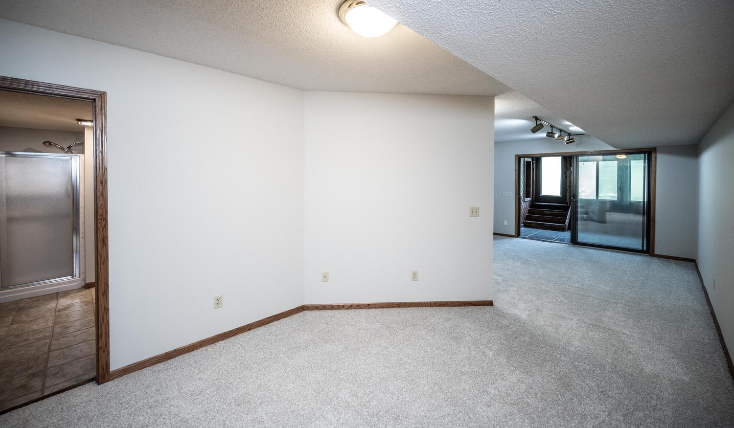 View of Residential at 14351 Glenda Drive, Apple Valley MN 55124, Apple Valley (19 of 27) - Mike Wilen | Minnesota Team Real Estate