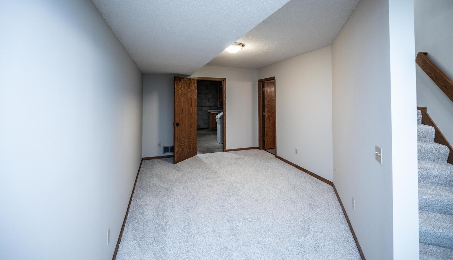 View of Residential at 14351 Glenda Drive, Apple Valley MN 55124, Apple Valley (18 of 27) - Mike Wilen | Minnesota Team Real Estate
