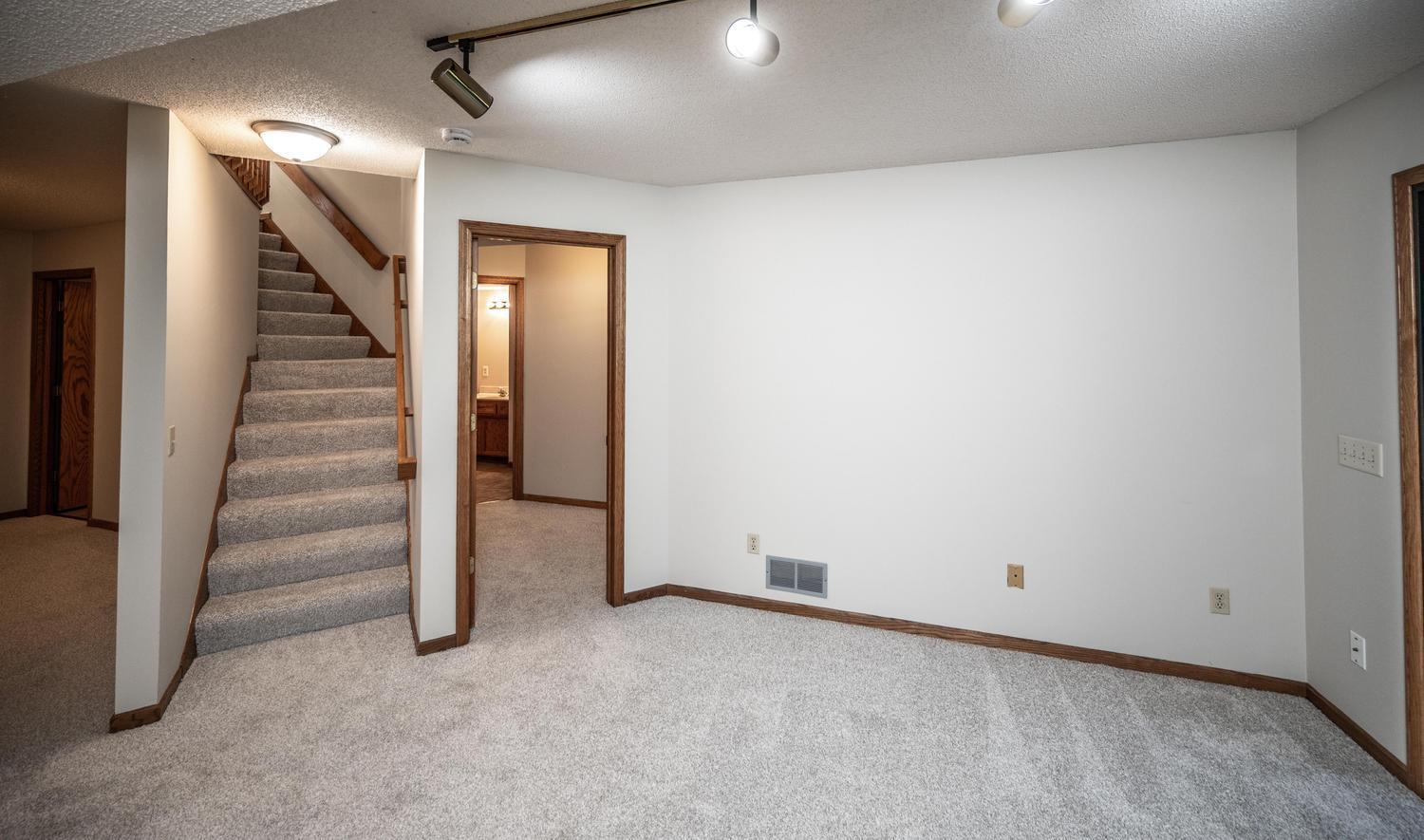 View of Residential at 14351 Glenda Drive, Apple Valley MN 55124, Apple Valley (16 of 27) - Mike Wilen | Minnesota Team Real Estate