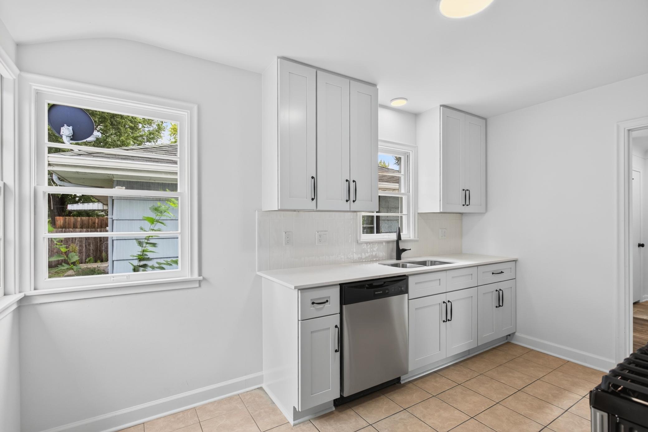View of Residential at 4205 16th Avenue, Minneapolis MN 55407, Minneapolis (22 of 46) - Mike Wilen | Minnesota Team Real Estate