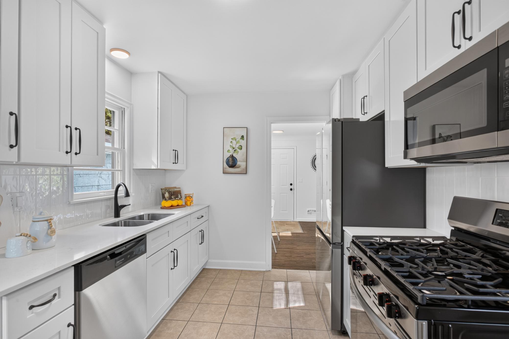 View of Residential at 4205 16th Avenue, Minneapolis MN 55407, Minneapolis (11 of 46) - Mike Wilen | Minnesota Team Real Estate