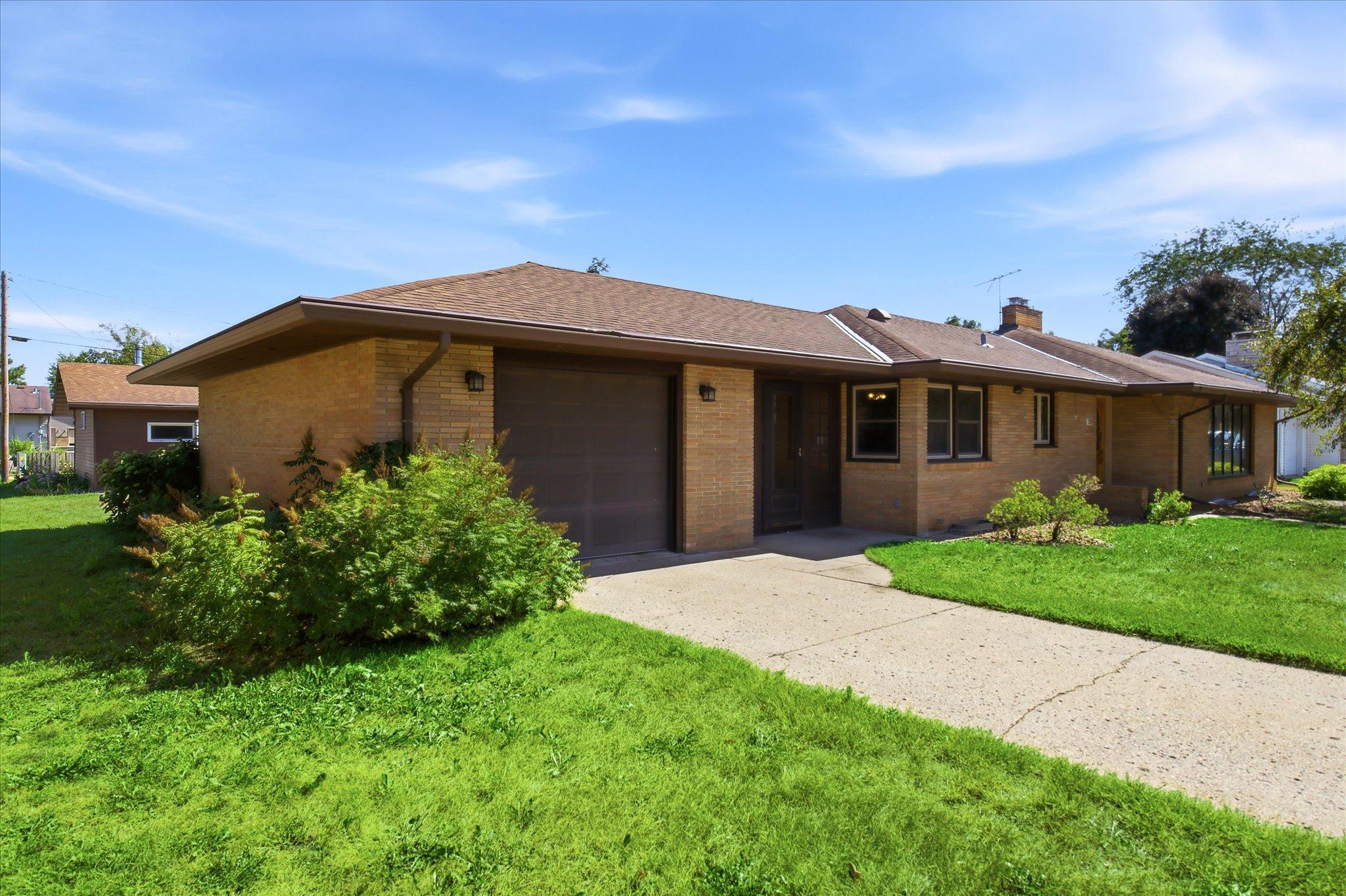 View of Residential at 119 Walnut Street, Belle Plaine MN 56011, Belle Plaine (2 of 35) - Mike Wilen | Minnesota Team Real Estate