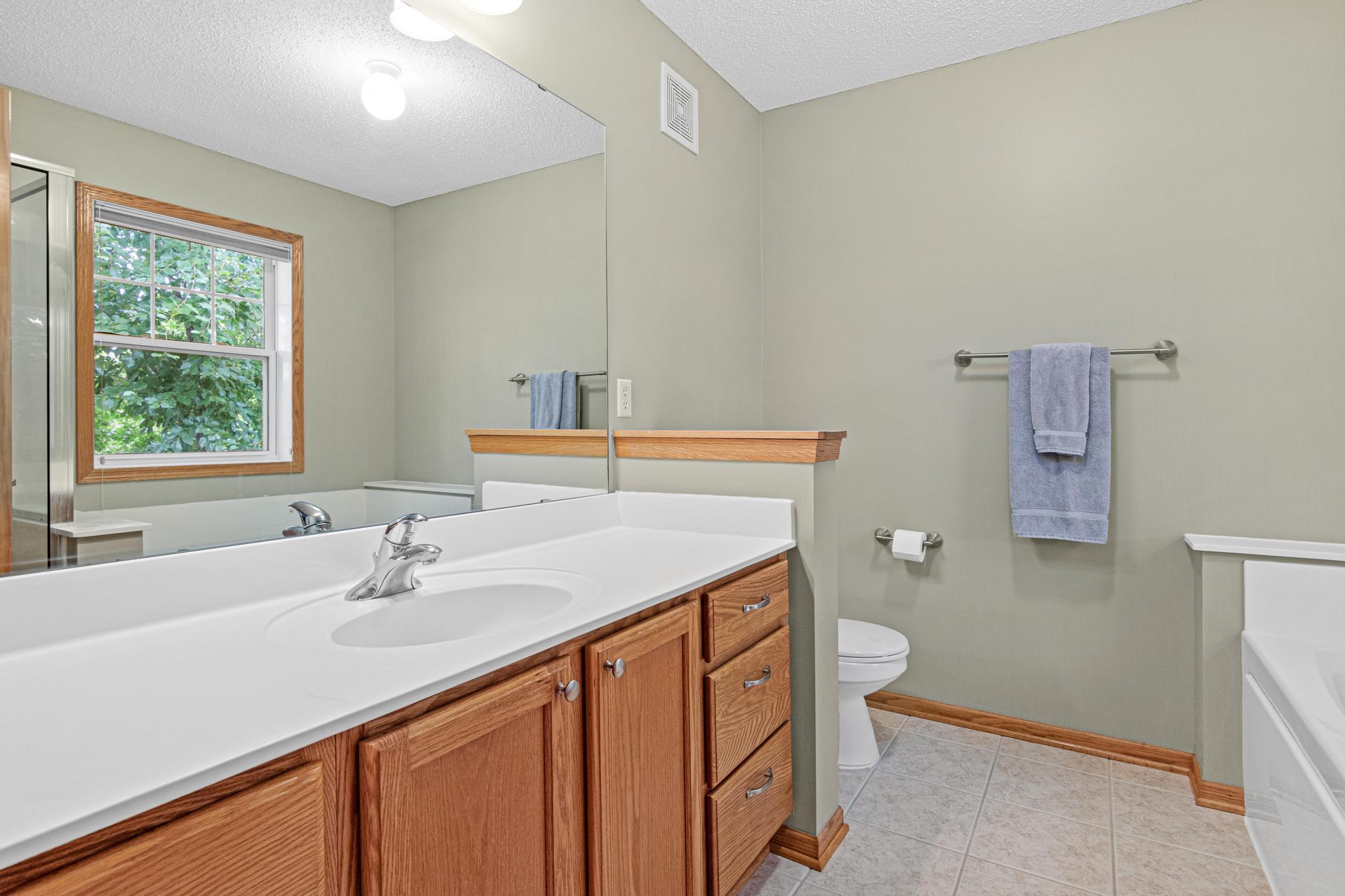 View of Residential at 8304 Townsend Drive, Eden Prairie MN 55344, Eden Prairie (13 of 24) - Mike Wilen | Minnesota Team Real Estate