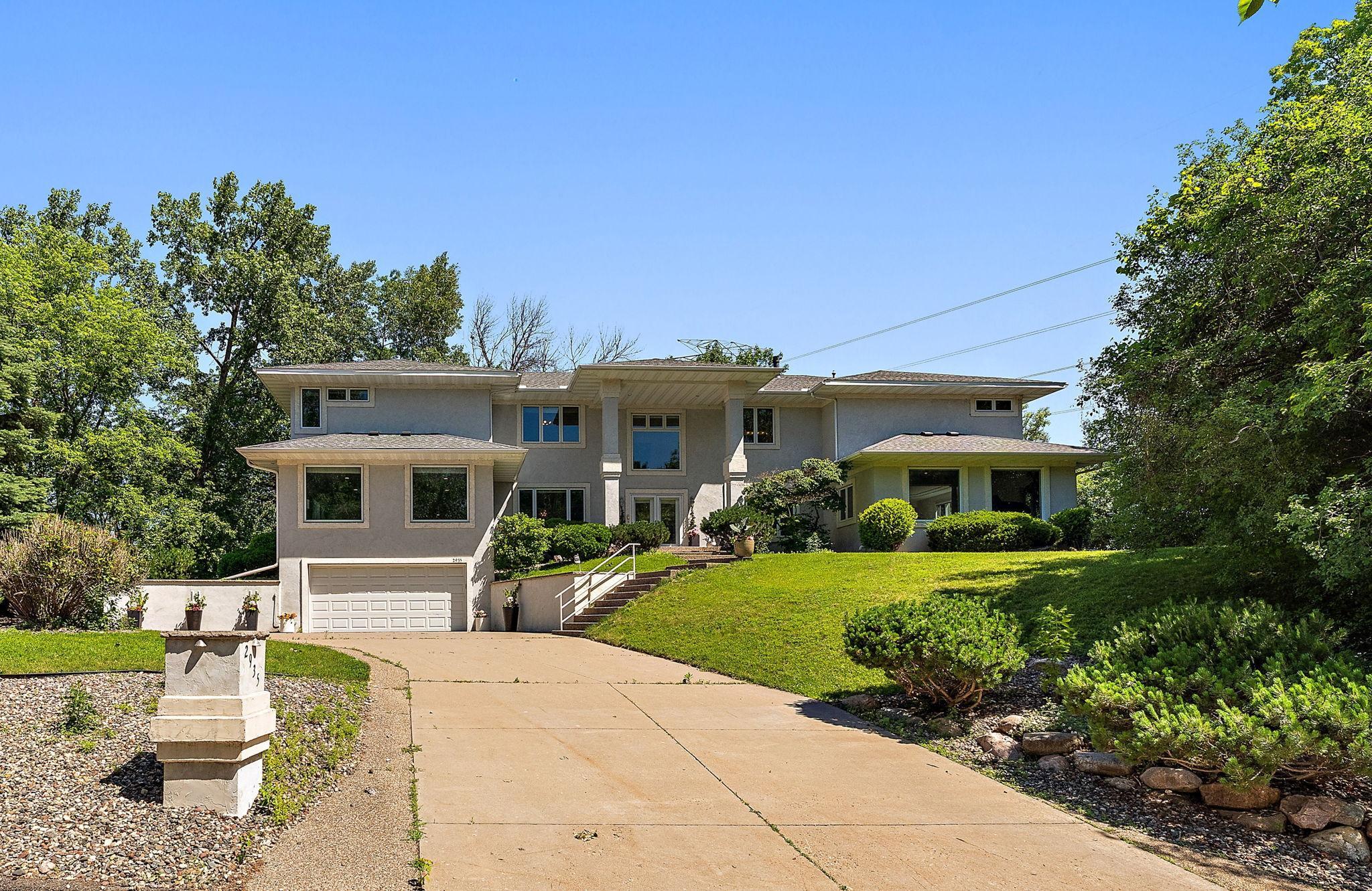 View of Residential at 2935 Minnehaha Curve, Minnetonka MN 55391, Minnetonka (2 of 68) - Mike Wilen | Minnesota Team Real Estate