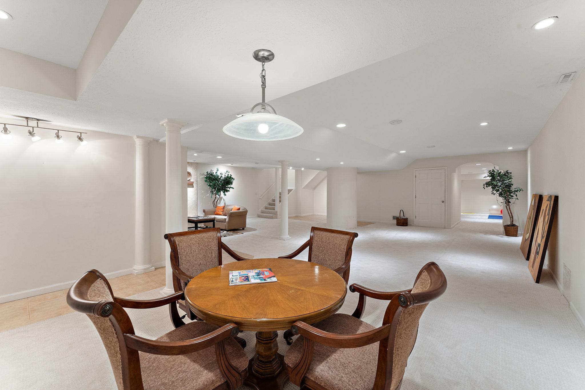 View of Residential at 2935 Minnehaha Curve, Minnetonka MN 55391, Minnetonka (59 of 68) - Mike Wilen | Minnesota Team Real Estate