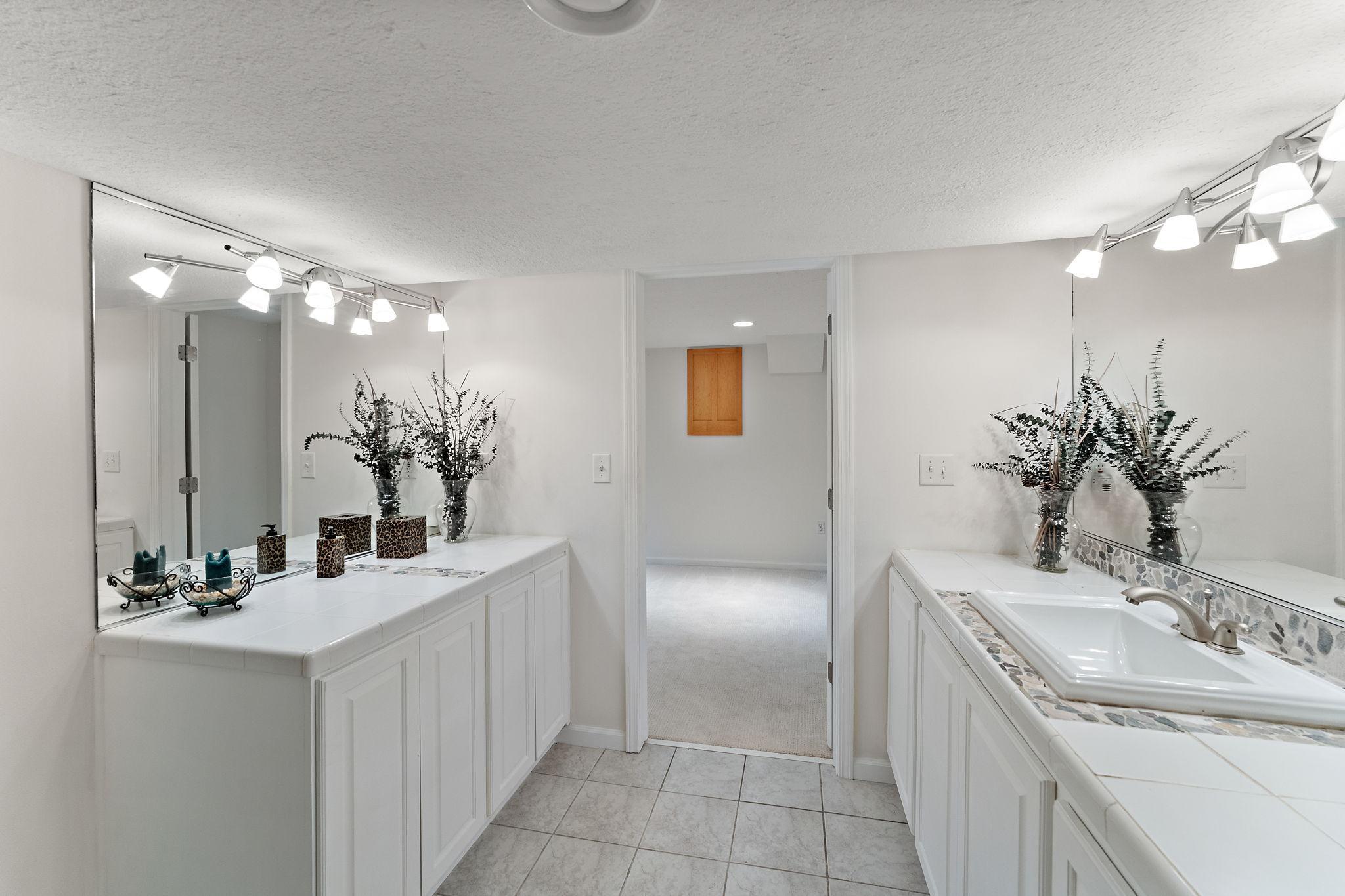 View of Residential at 2935 Minnehaha Curve, Minnetonka MN 55391, Minnetonka (64 of 68) - Mike Wilen | Minnesota Team Real Estate