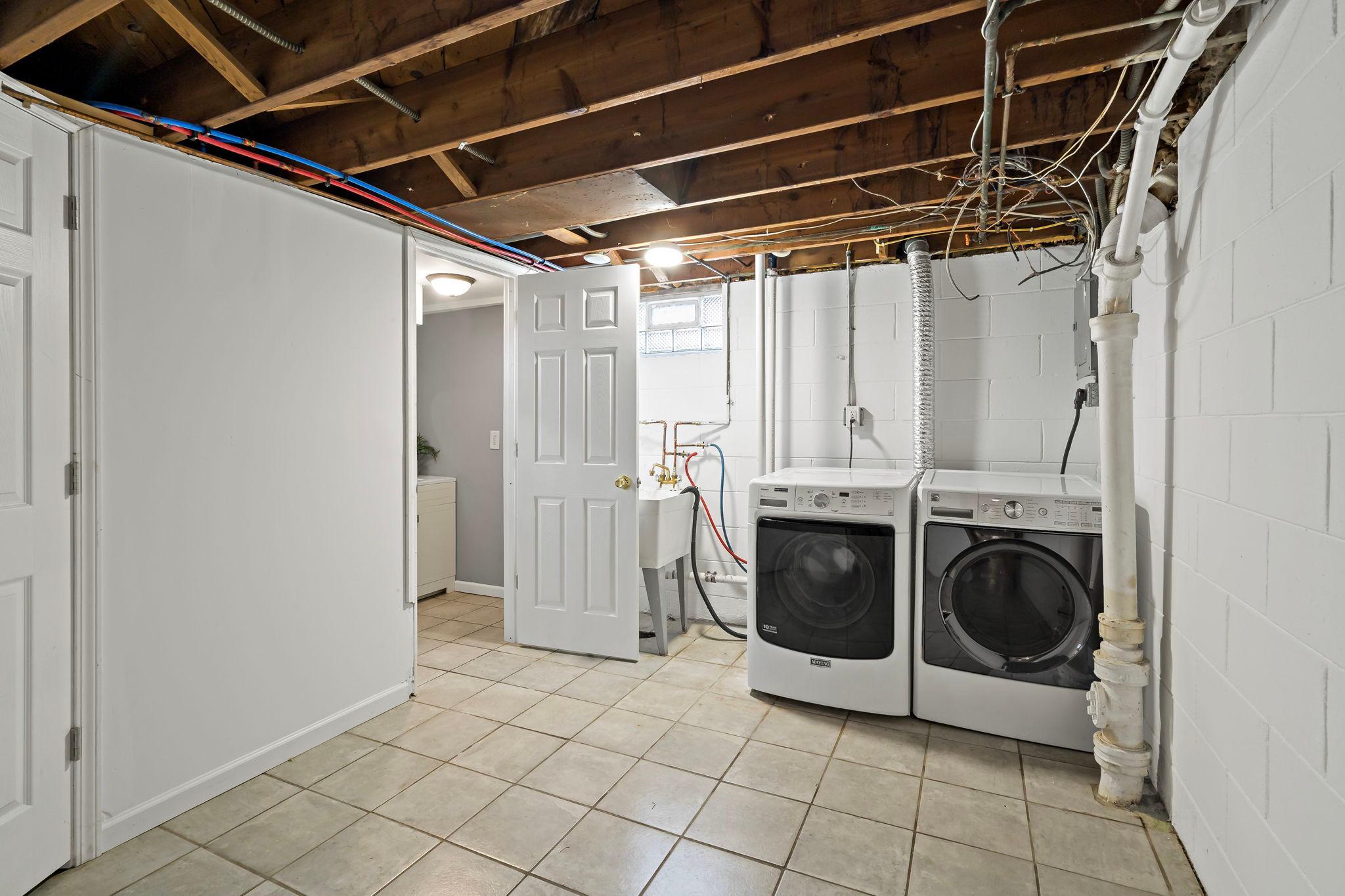 View of Residential Income at 3810-3812 3rd Street, Columbia Heights MN 55421, Columbia Heights (24 of 31) - Mike Wilen | Minnesota Team Real Estate