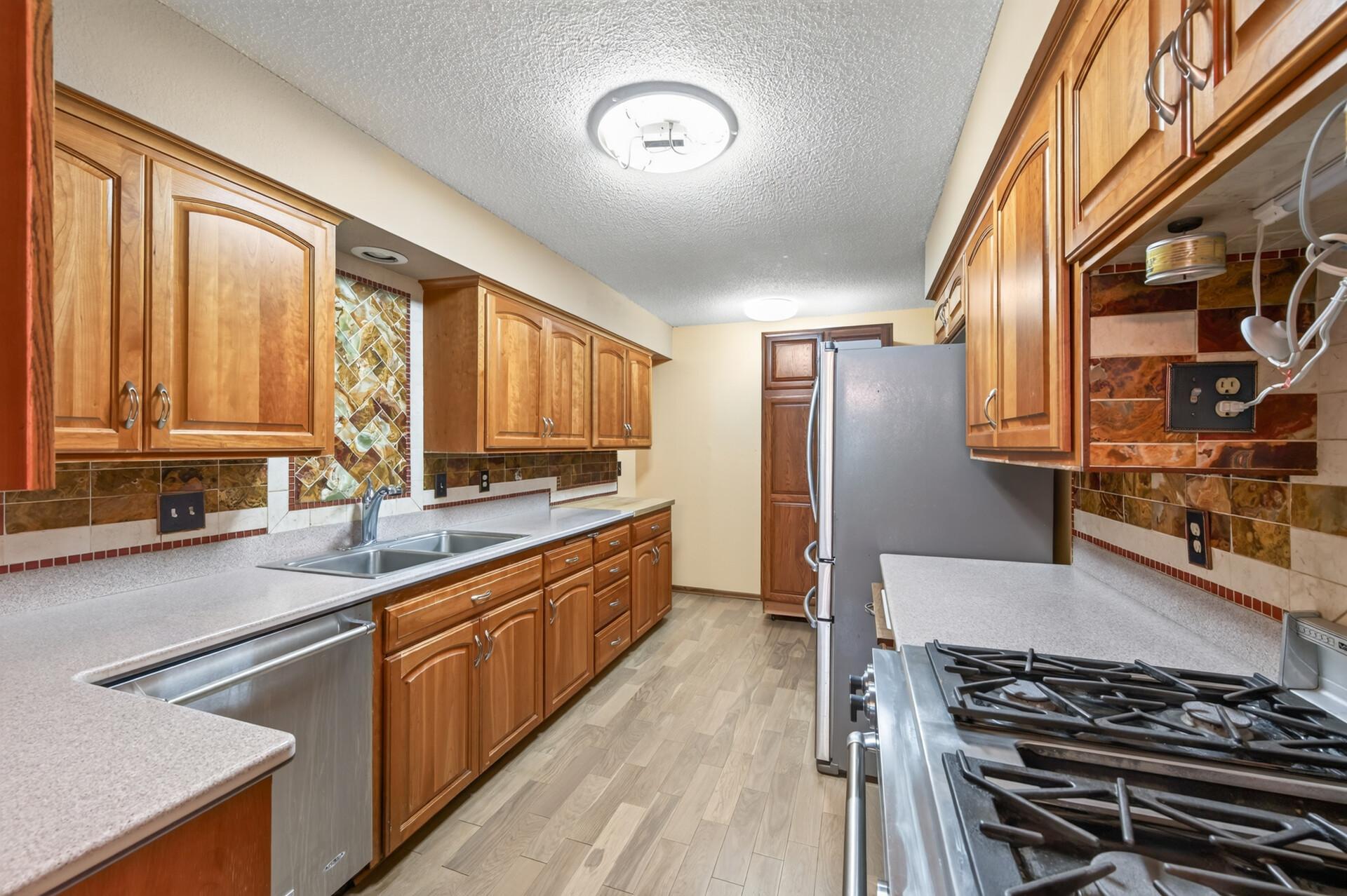 View of Residential at 2721 June Avenue, Golden Valley MN 55422, Golden Valley (8 of 31) - Mike Wilen | Minnesota Team Real Estate