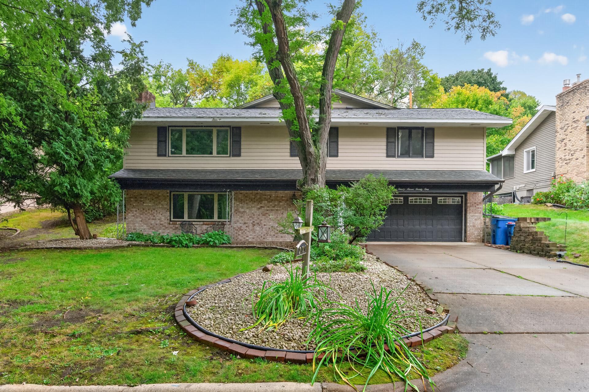 View of Residential at 2721 June Avenue, Golden Valley MN 55422, Golden Valley (4 of 40) - Mike Wilen | Minnesota Team Real Estate