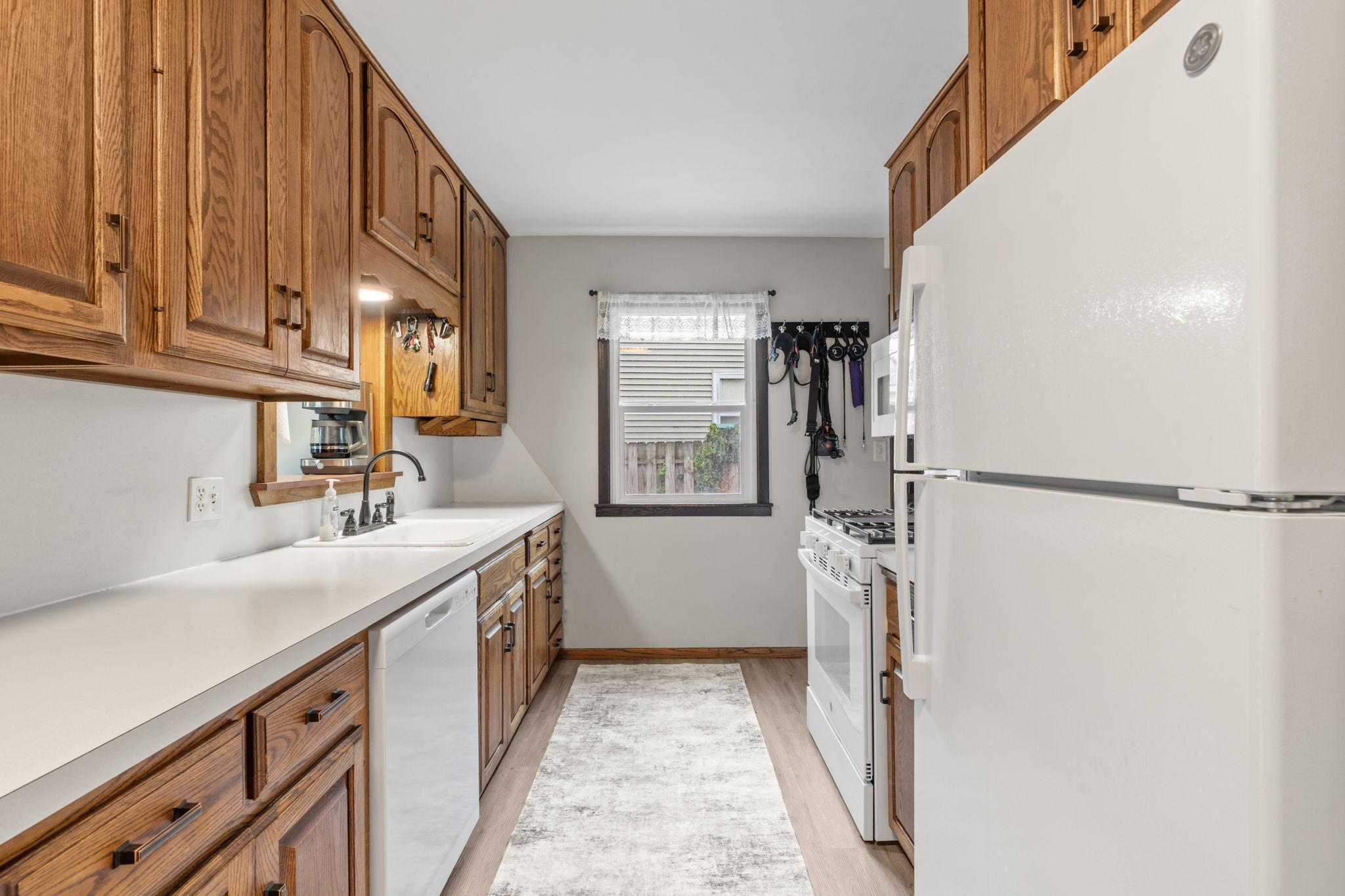 View of Residential at 4258 Islemount Place, Robbinsdale MN 55422, Robbinsdale (12 of 26) - Mike Wilen | Minnesota Team Real Estate