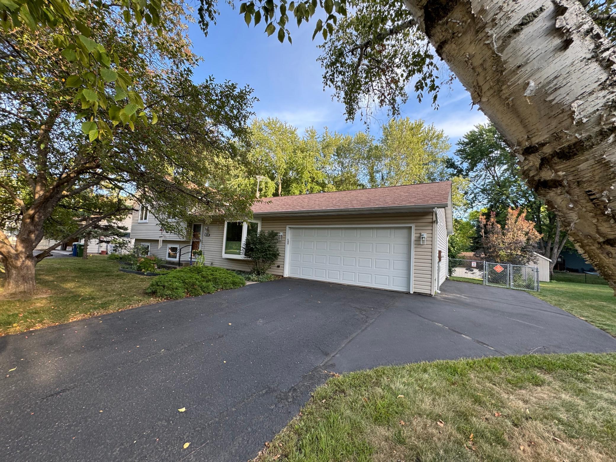View of Residential at 10557 104th Place, Maple Grove MN 55369, Maple Grove (3 of 16) - Mike Wilen | Minnesota Team Real Estate
