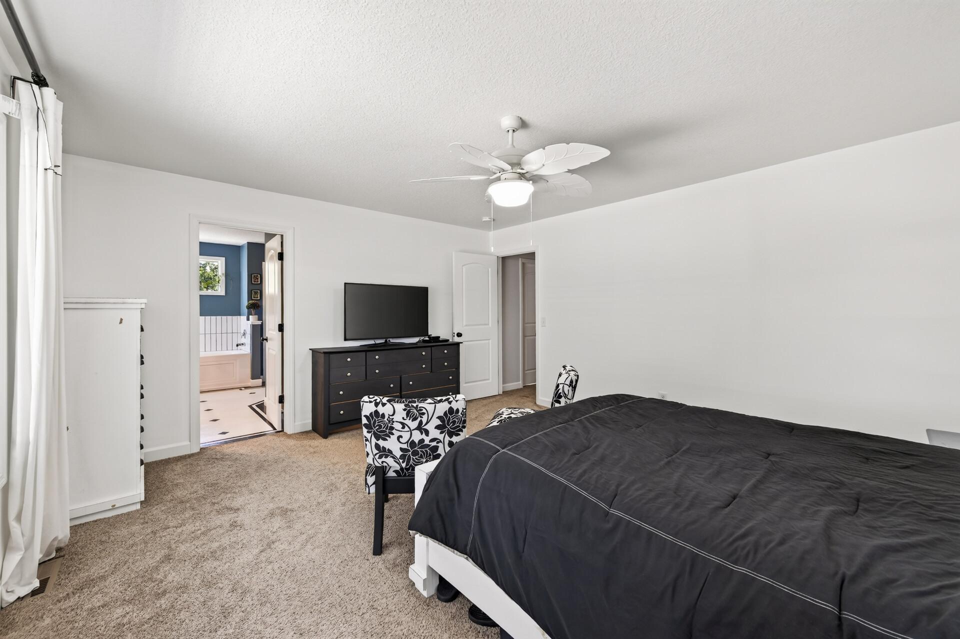 View of Residential at 4518 Regent Avenue, Robbinsdale MN 55422, Robbinsdale (21 of 34) - Mike Wilen | Minnesota Team Real Estate