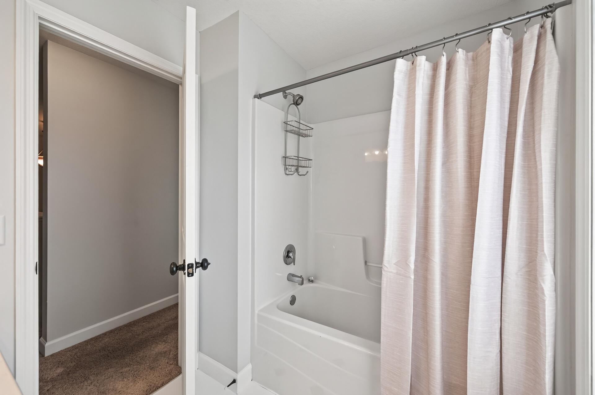 View of Residential at 4518 Regent Avenue, Robbinsdale MN 55422, Robbinsdale (17 of 34) - Mike Wilen | Minnesota Team Real Estate