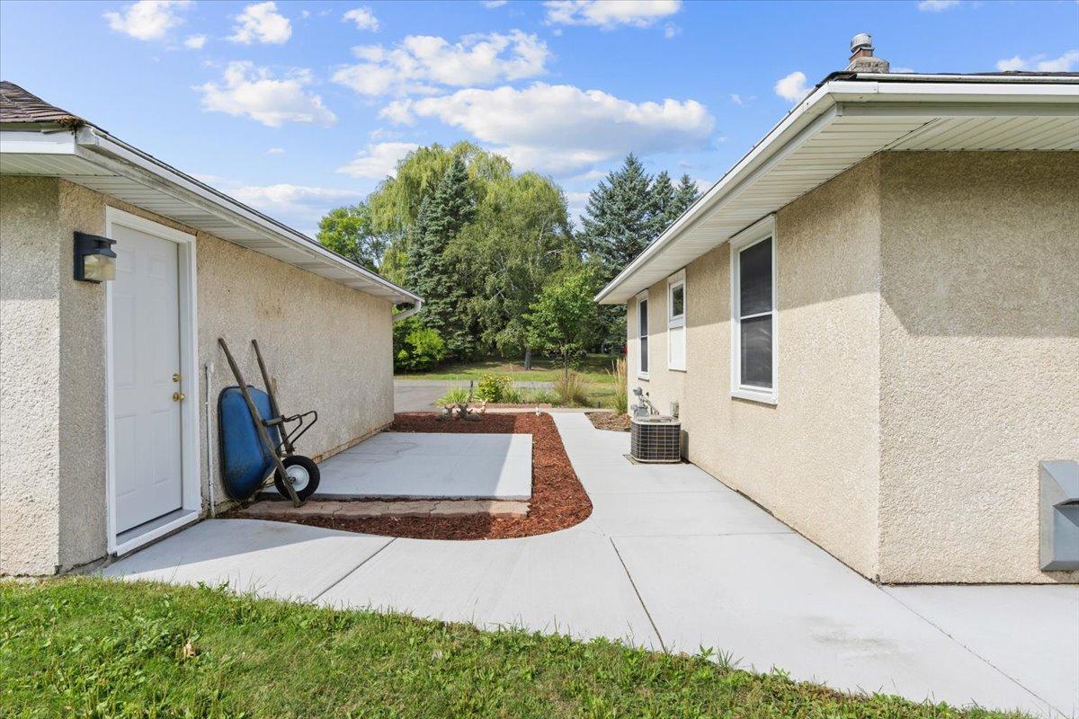 View of Residential at 4090 Highland Avenue, White Bear Lake MN 55110, White Bear Lake (27 of 35) - Mike Wilen | Minnesota Team Real Estate