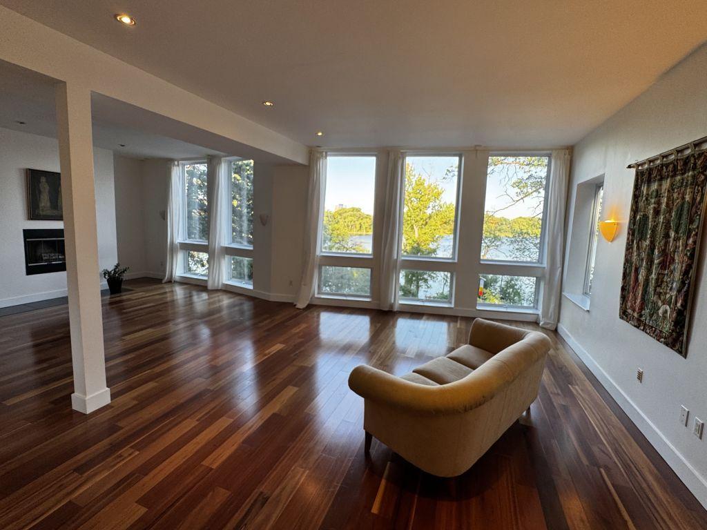 View of Residential at 1928 Cedar Lake Parkway, Minneapolis MN 55416, Minneapolis (8 of 24) - Mike Wilen | Minnesota Team Real Estate