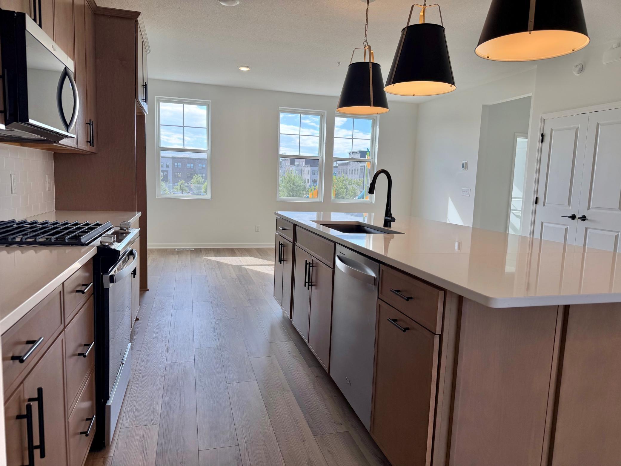 View of Residential at 2275 Beechwood Avenue, Saint Paul MN 55116, Saint Paul (15 of 45) - Mike Wilen | Minnesota Team Real Estate