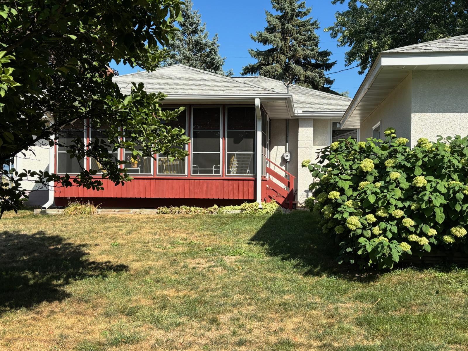 View of Residential at 2115 English Street, Maplewood MN 55109, Maplewood (6 of 39) - Mike Wilen | Minnesota Team Real Estate