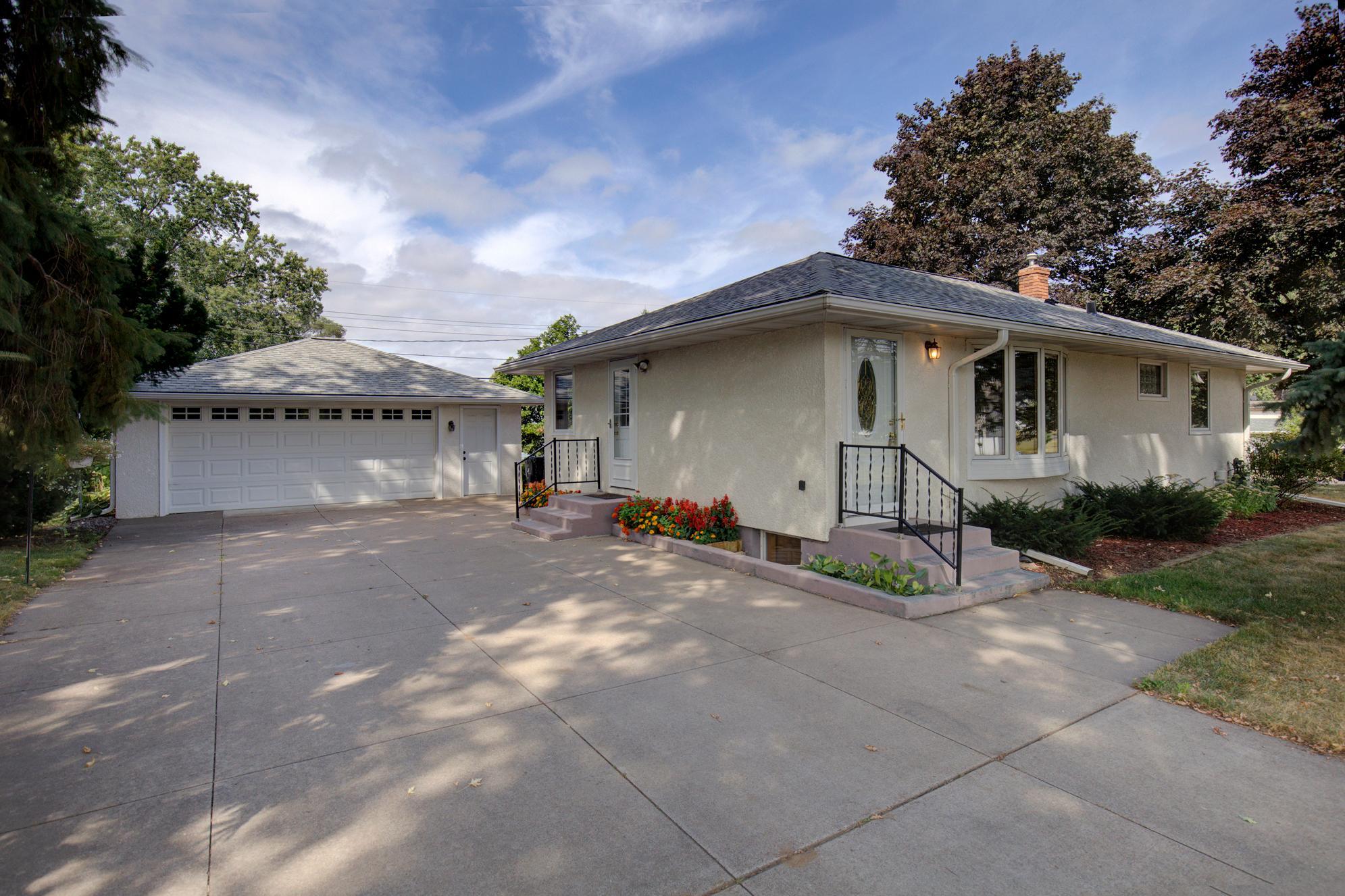 View of Residential at 2115 English Street, Maplewood MN 55109, Maplewood (4 of 39) - Mike Wilen | Minnesota Team Real Estate