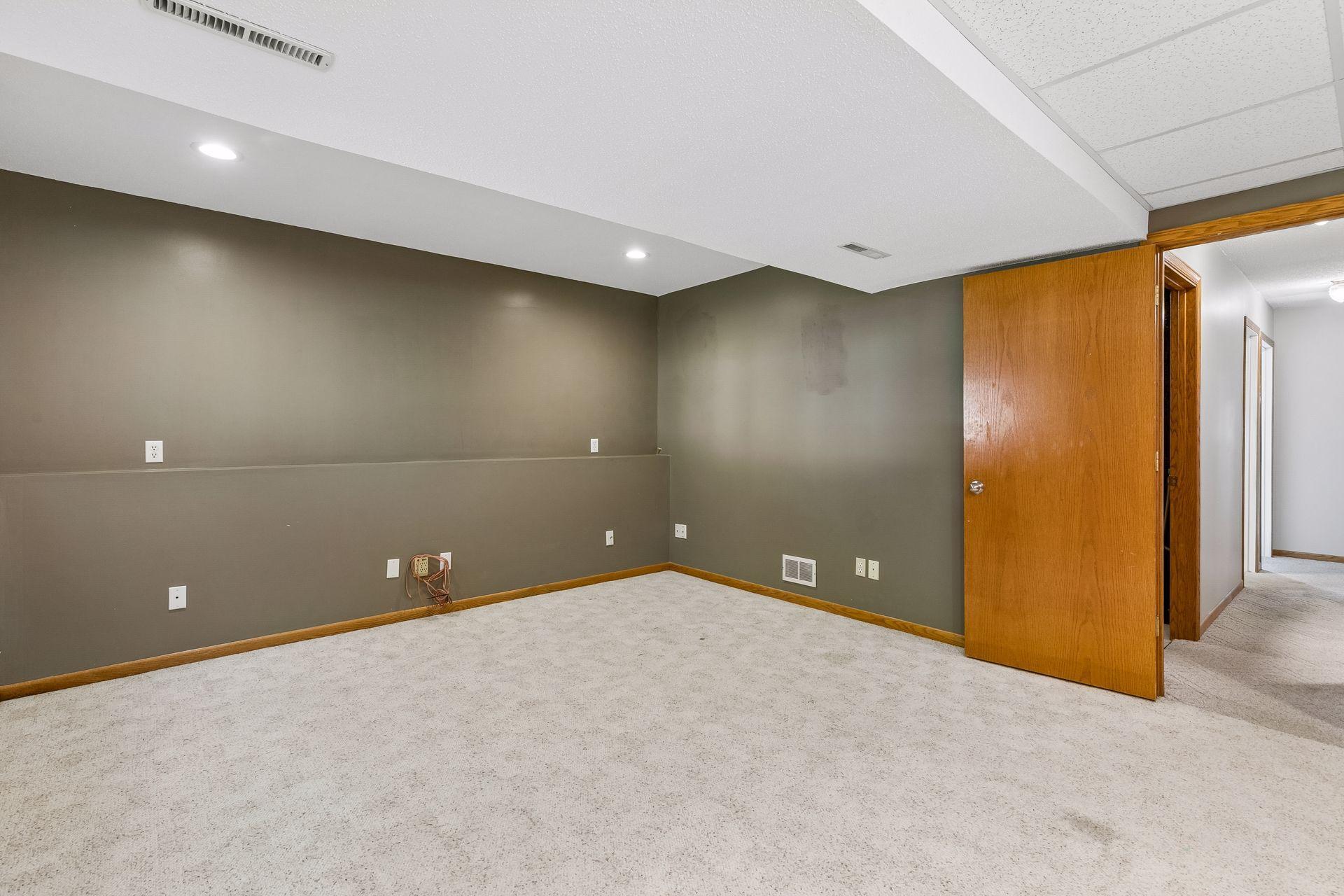 View of Residential at 17200 Fieldcrest Avenue, Farmington MN 55024, Farmington (23 of 39) - Mike Wilen | Minnesota Team Real Estate