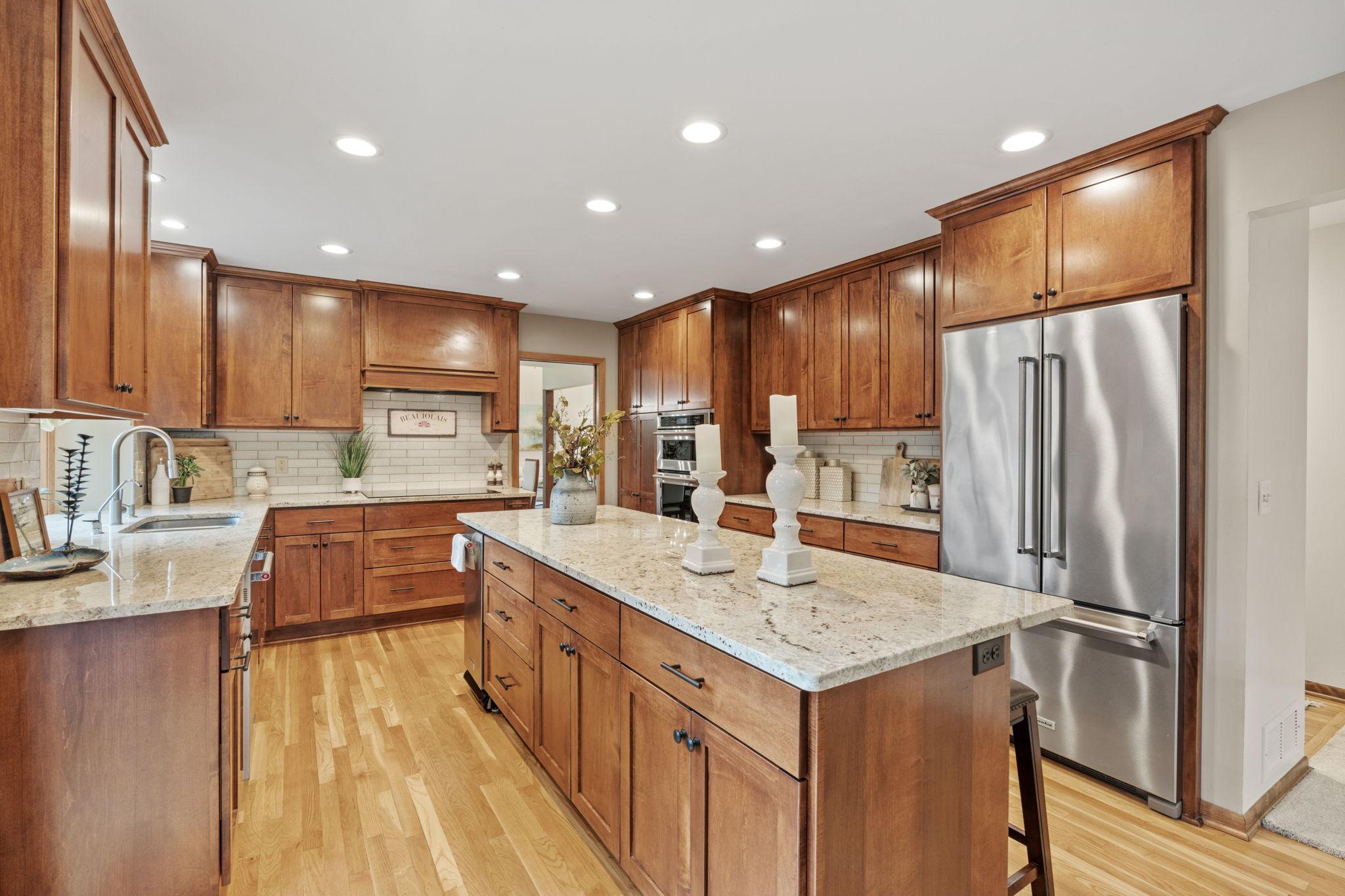 View of Residential at 5811 Shannon Drive, Edina MN 55439, Edina (10 of 65) - Mike Wilen | Minnesota Team Real Estate