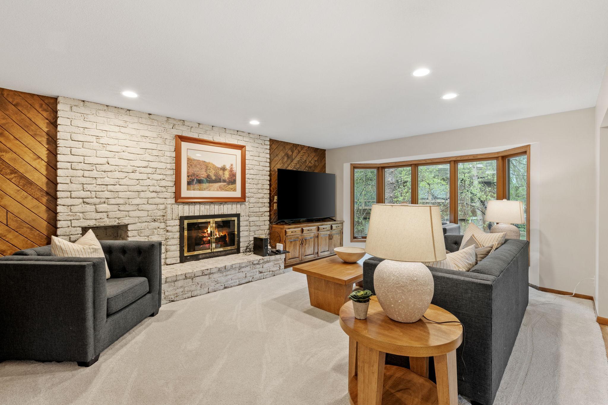 View of Residential at 5811 Shannon Drive, Edina MN 55439, Edina (13 of 65) - Mike Wilen | Minnesota Team Real Estate