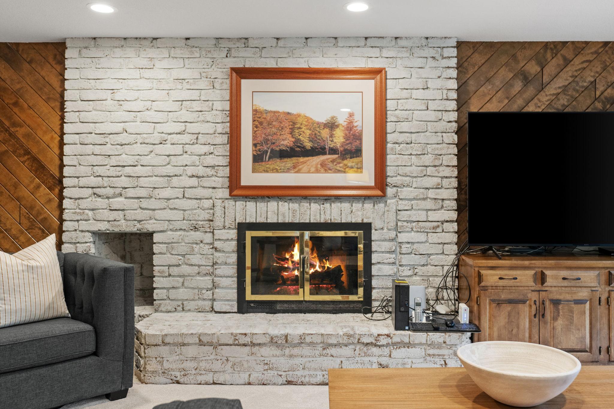 View of Residential at 5811 Shannon Drive, Edina MN 55439, Edina (15 of 65) - Mike Wilen | Minnesota Team Real Estate