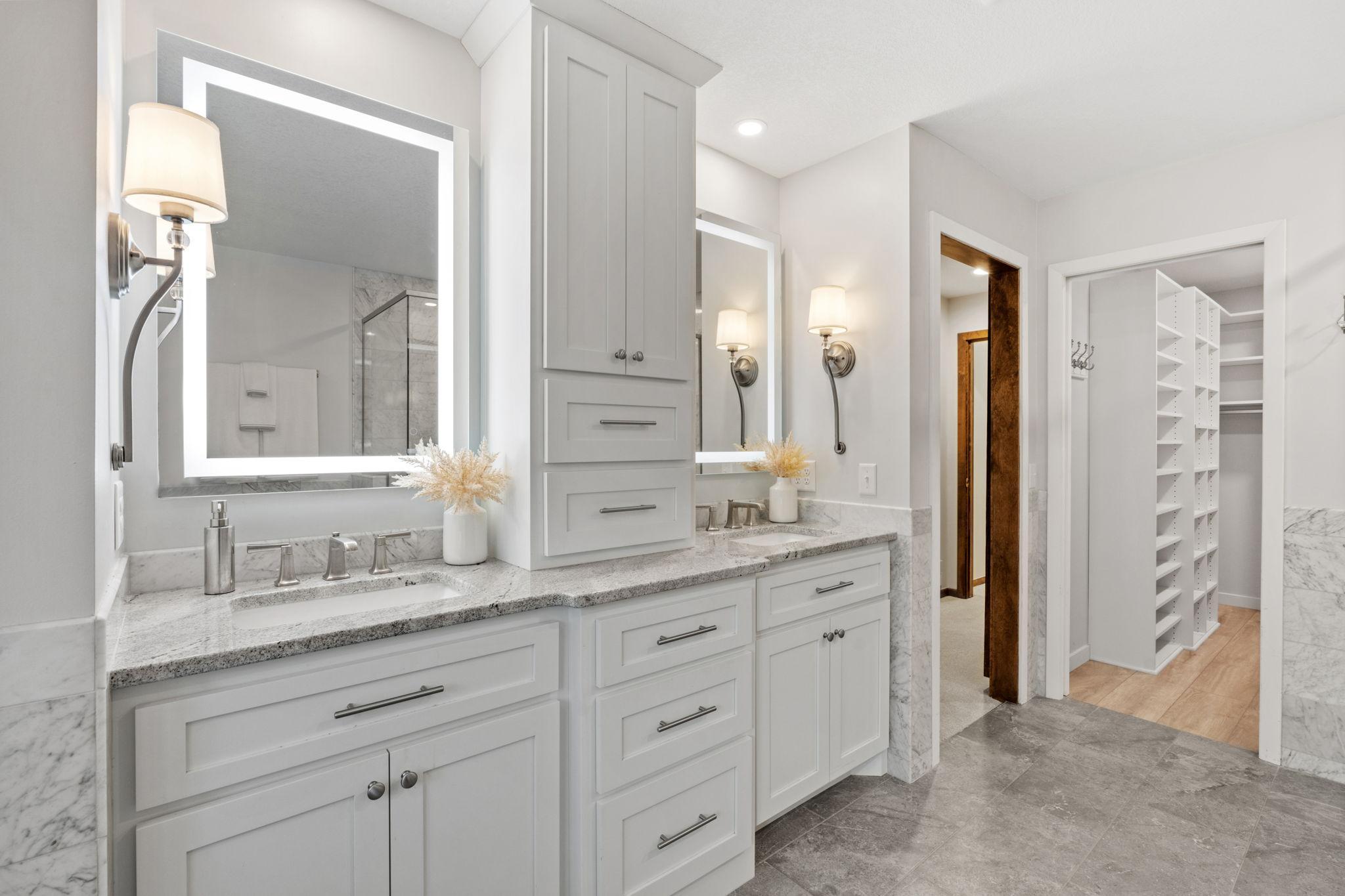 View of Residential at 5811 Shannon Drive, Edina MN 55439, Edina (23 of 65) - Mike Wilen | Minnesota Team Real Estate
