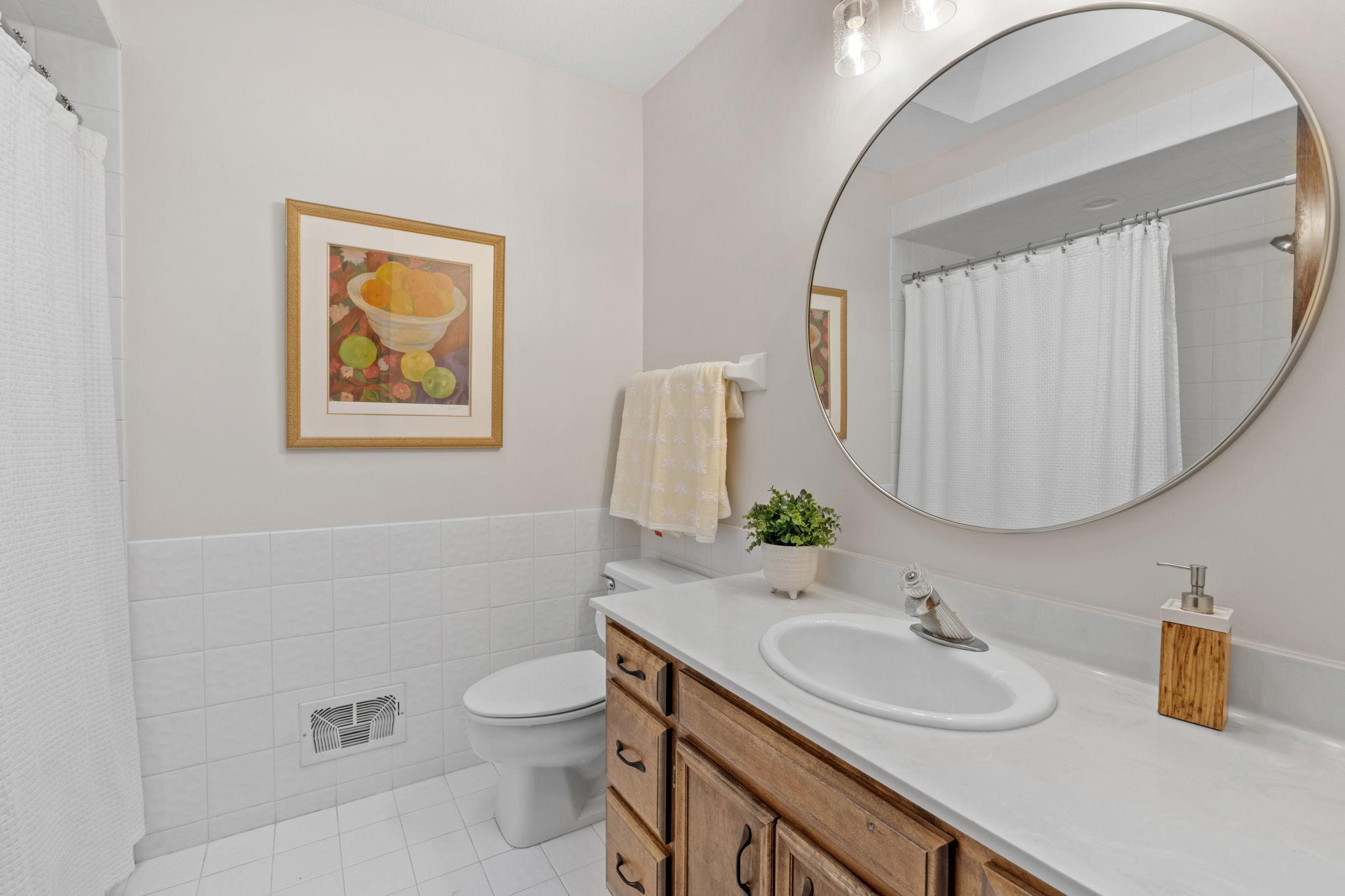 View of Residential at 5811 Shannon Drive, Edina MN 55439, Edina (31 of 65) - Mike Wilen | Minnesota Team Real Estate
