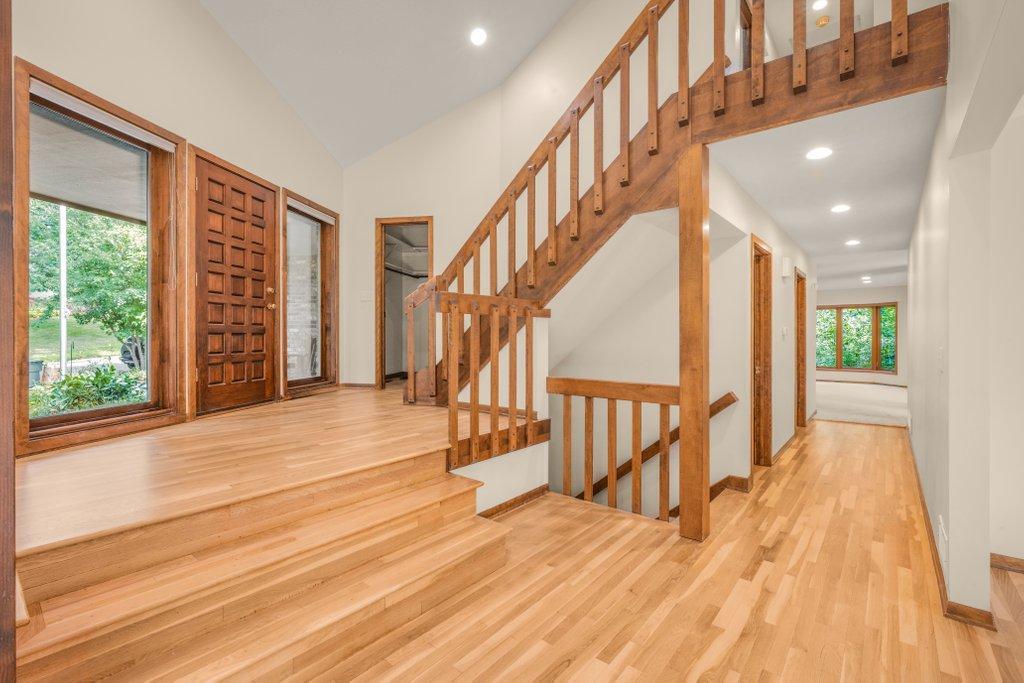 View of Residential at 5811 Shannon Drive, Edina MN 55439, Edina (47 of 65) - Mike Wilen | Minnesota Team Real Estate