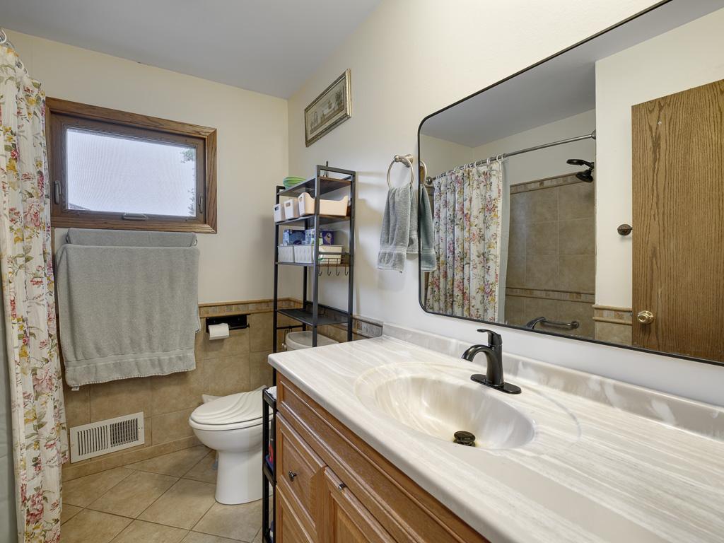 View of Residential at 513 Arlington Avenue, Saint Paul MN 55130, Saint Paul (11 of 16) - Mike Wilen | Minnesota Team Real Estate