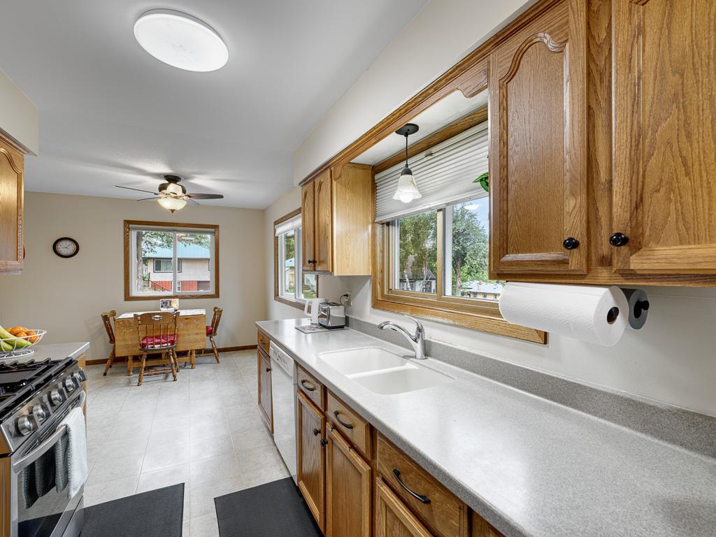 View of Residential at 513 Arlington Avenue, Saint Paul MN 55130, Saint Paul (7 of 16) - Mike Wilen | Minnesota Team Real Estate