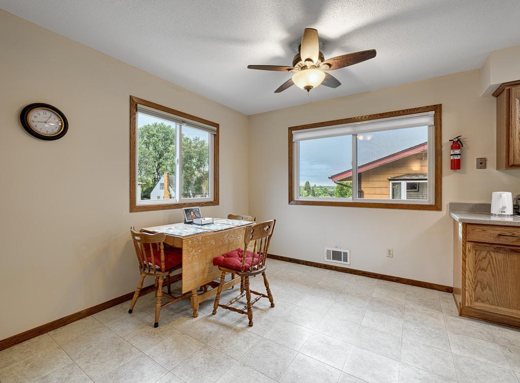 View of Residential at 513 Arlington Avenue, Saint Paul MN 55130, Saint Paul (5 of 16) - Mike Wilen | Minnesota Team Real Estate