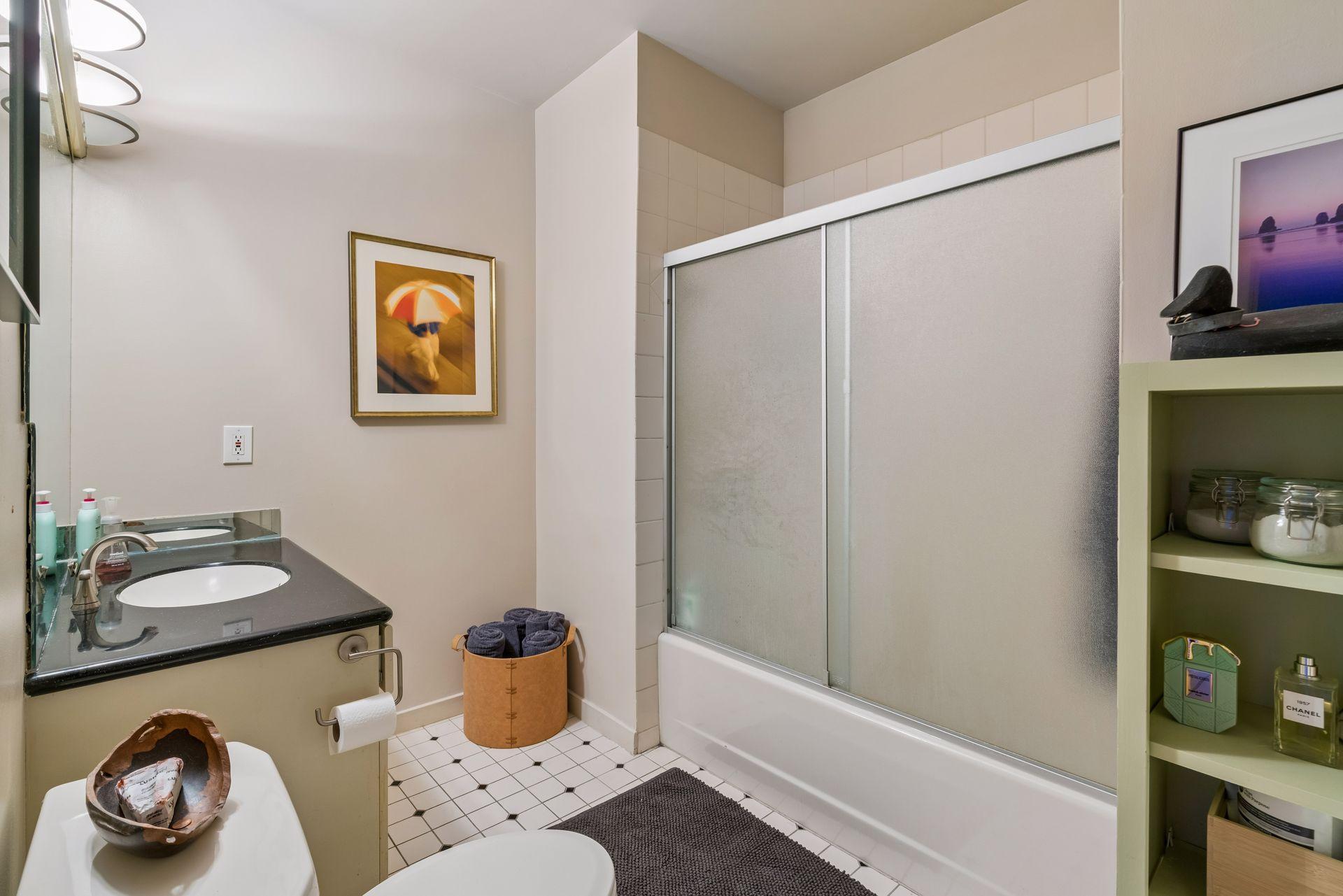 View of Residential at 1225 Lasalle Avenue #2307, Minneapolis MN 55403, Minneapolis (13 of 33) - Mike Wilen | Minnesota Team Real Estate