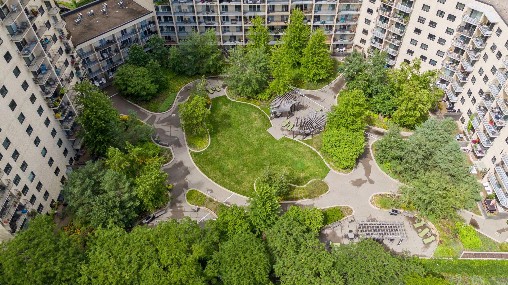View of Residential at 1225 Lasalle Avenue #2307, Minneapolis MN 55403, Minneapolis (9 of 33) - Mike Wilen | Minnesota Team Real Estate