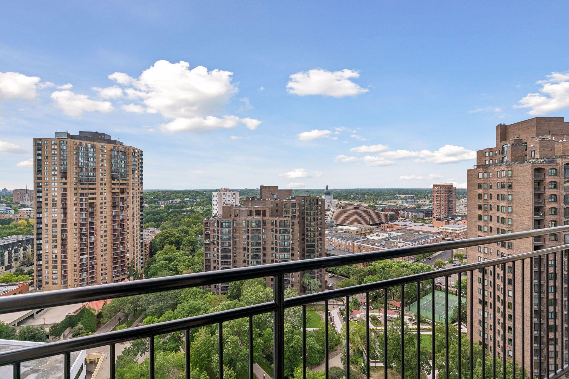 View of Residential at 1225 Lasalle Avenue #2307, Minneapolis MN 55403, Minneapolis (6 of 33) - Mike Wilen | Minnesota Team Real Estate