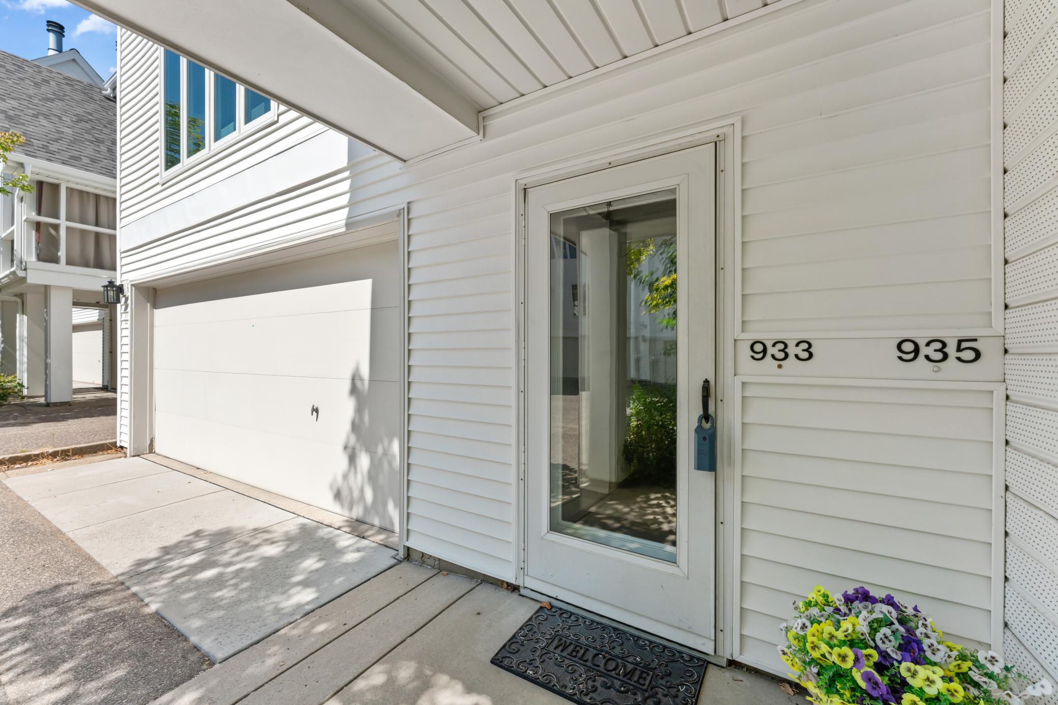 View of Residential at 933 Dartmouth Place, Minneapolis MN 55414, Minneapolis (29 of 32) - Mike Wilen | Minnesota Team Real Estate
